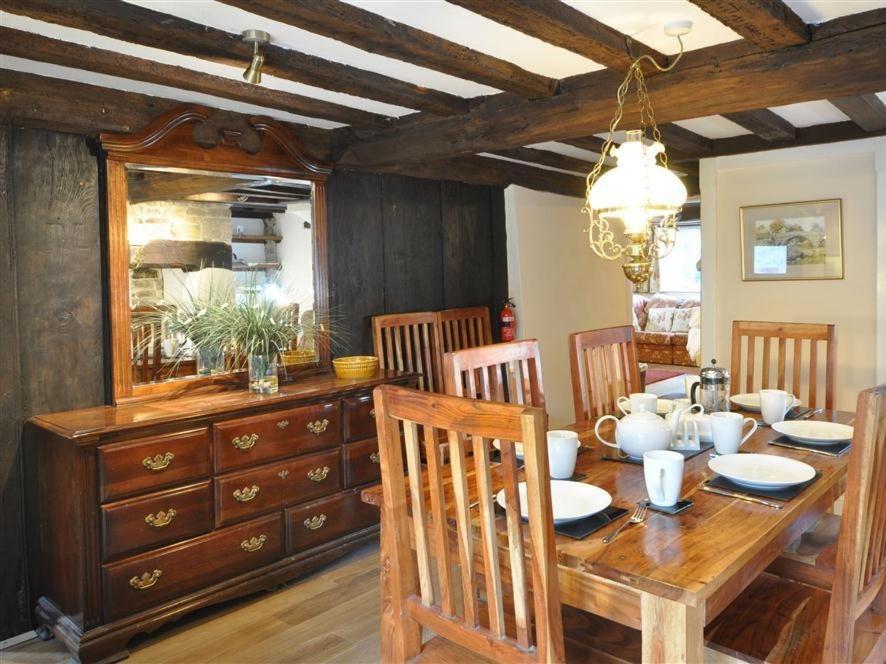 Ivy Cottage view 5