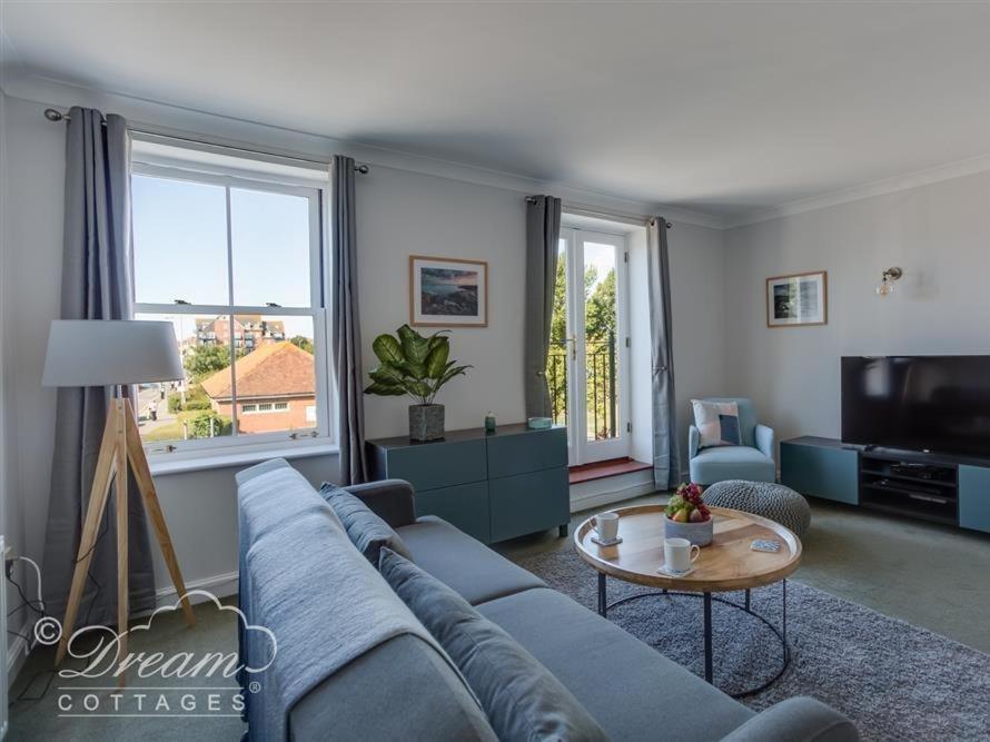 Marina Vista view 3