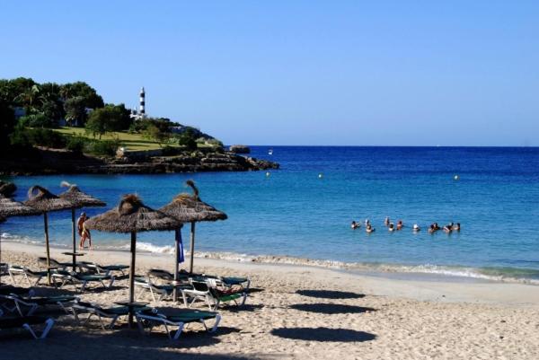 S'Arenal Petit view 3