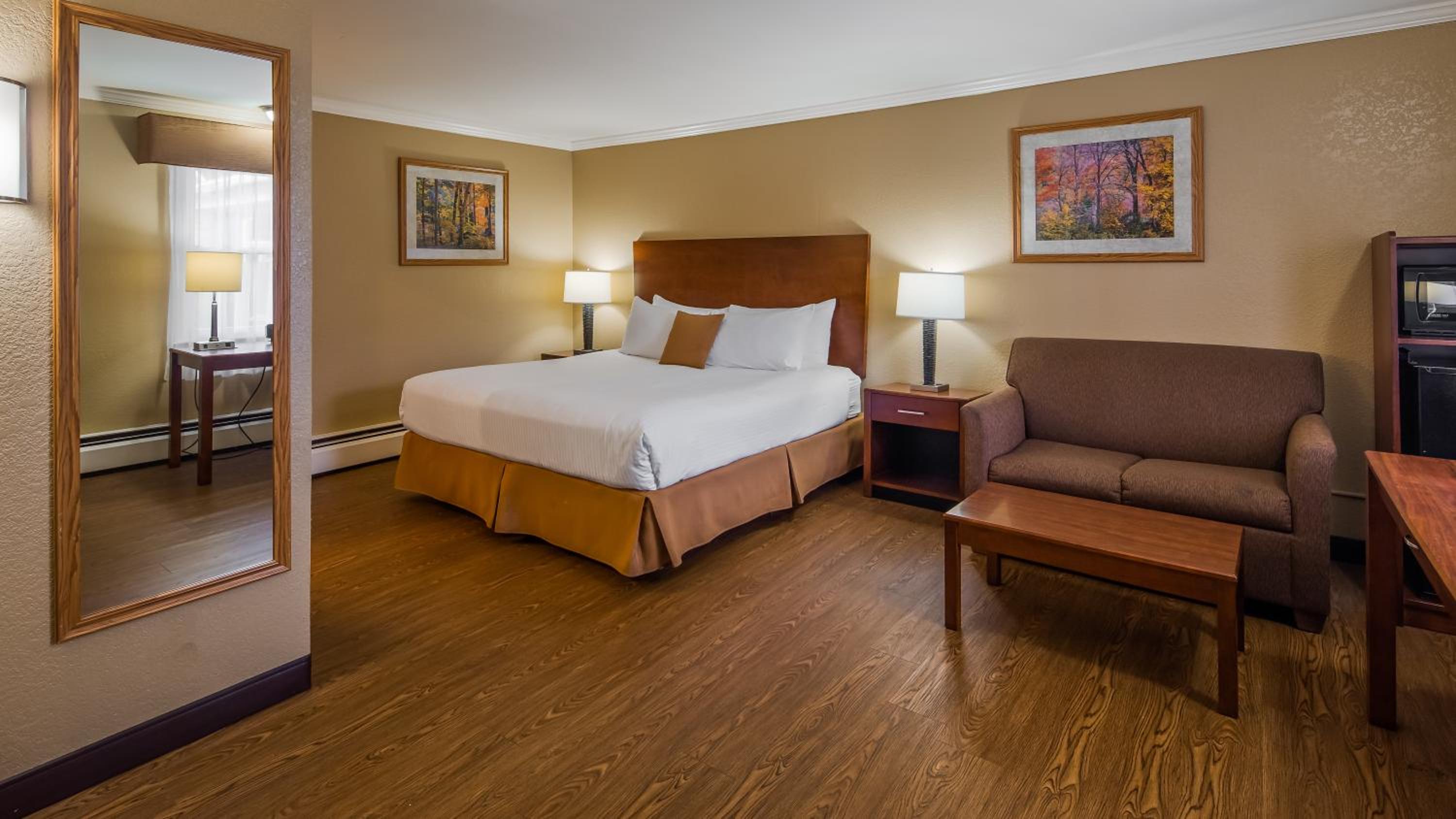New Englander Inn Bennington