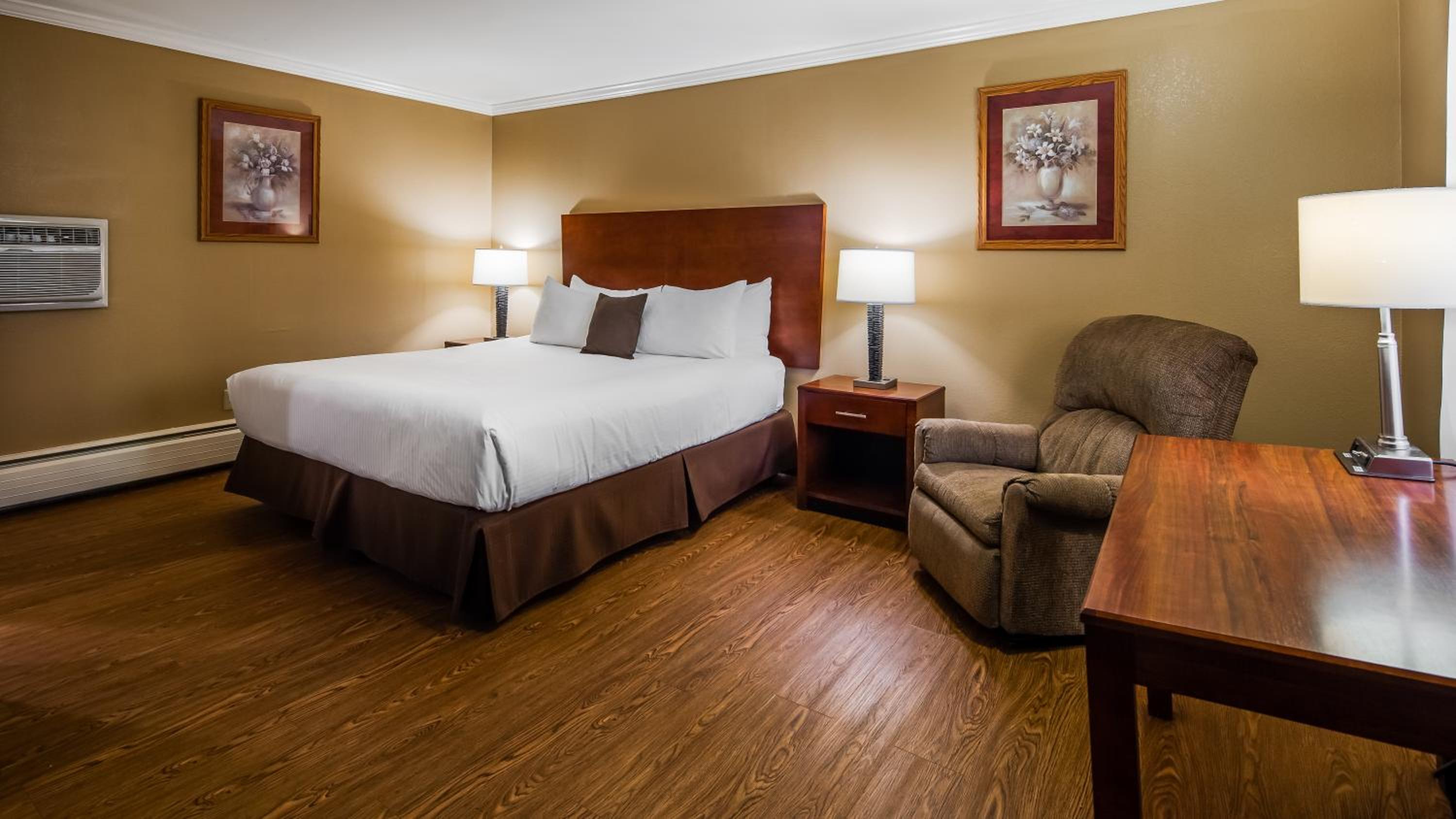 New Englander Inn Bennington