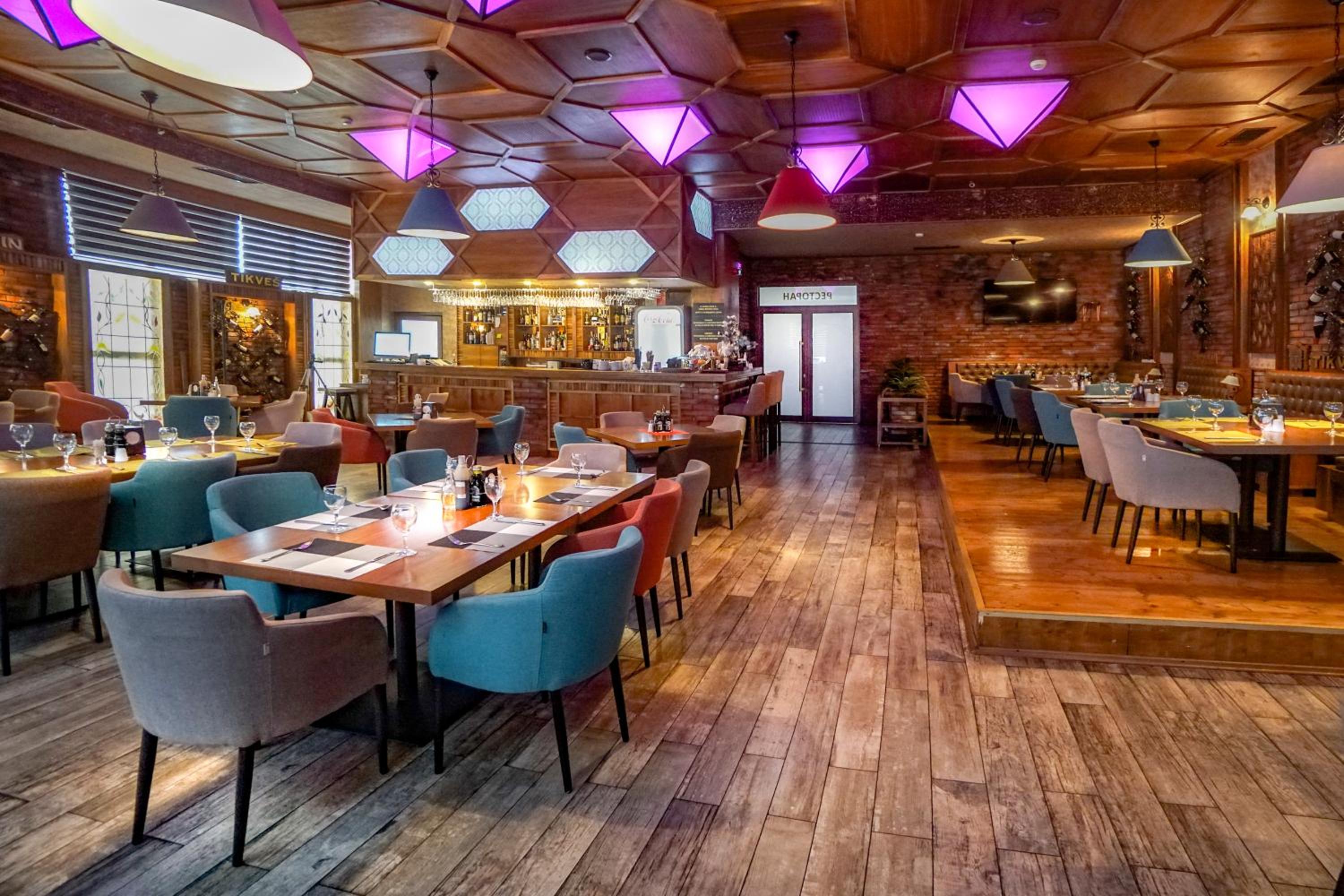 restaurant
