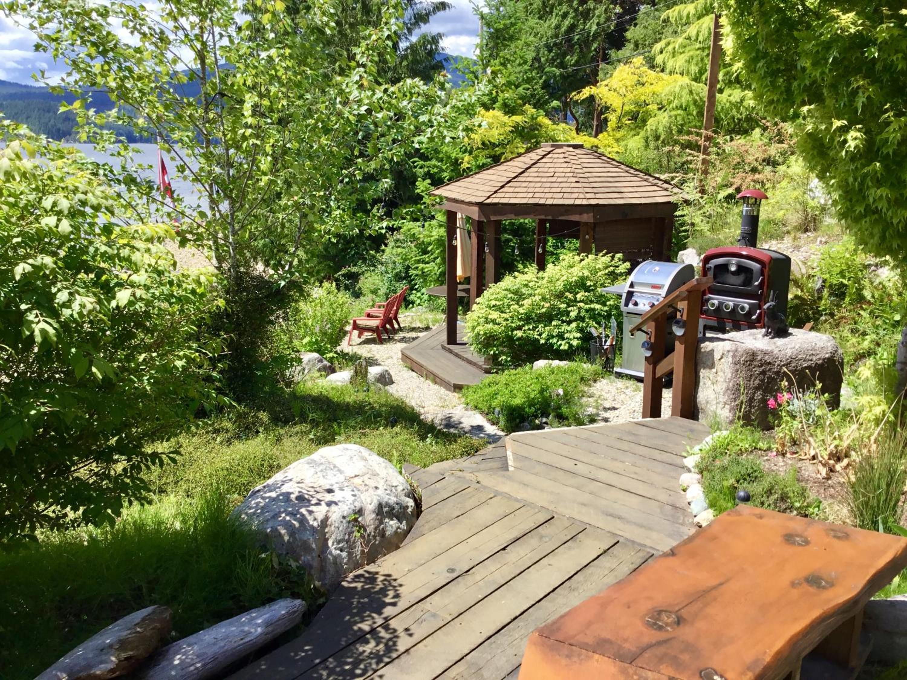 The Tuwanek Bed and Breakfast