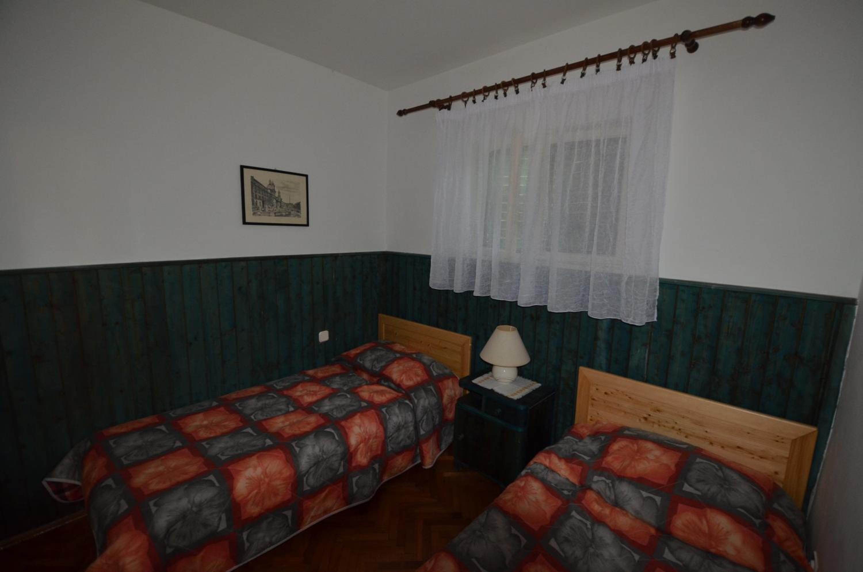 Photo 56