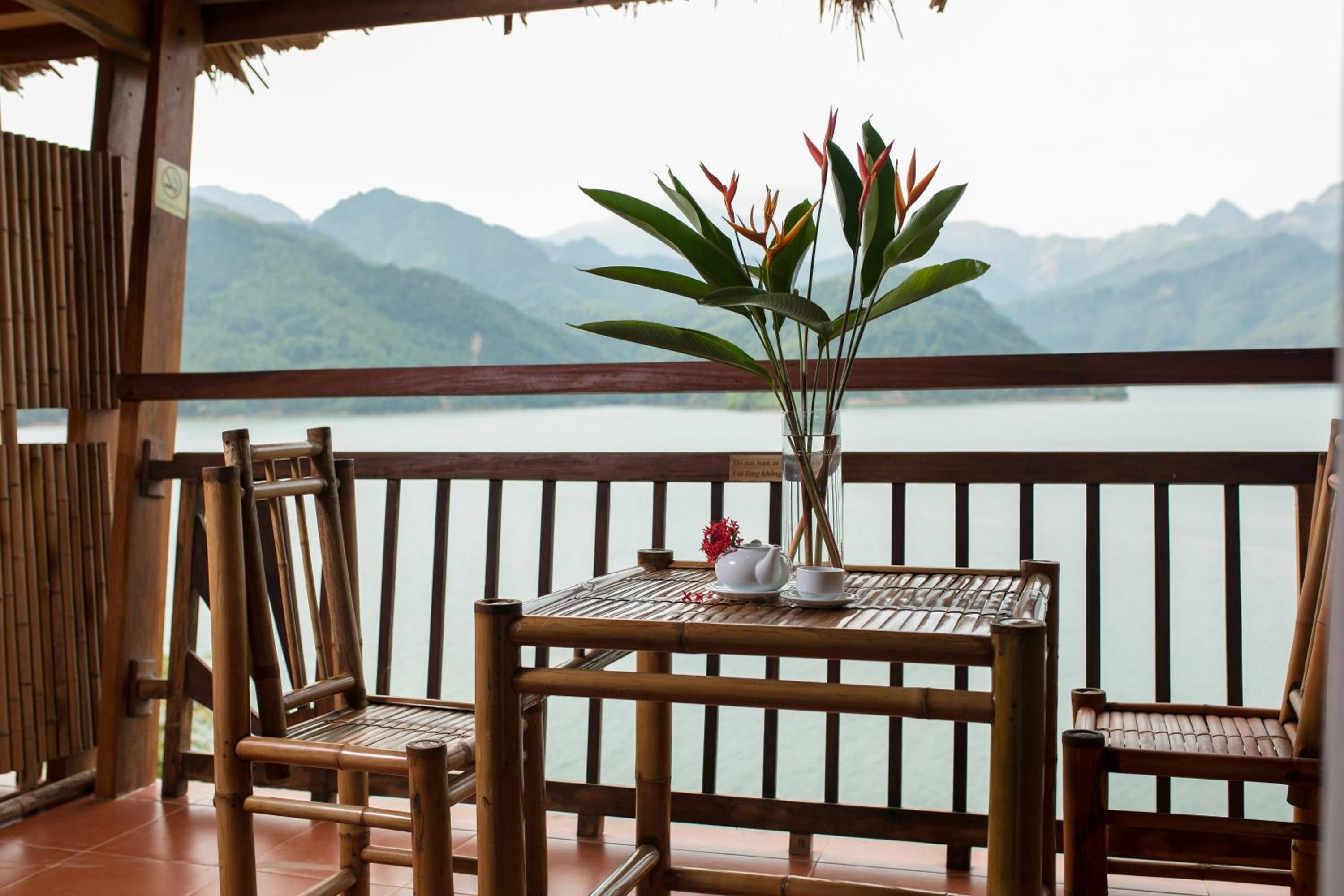 Mai Chau Hideaway Lake Resort