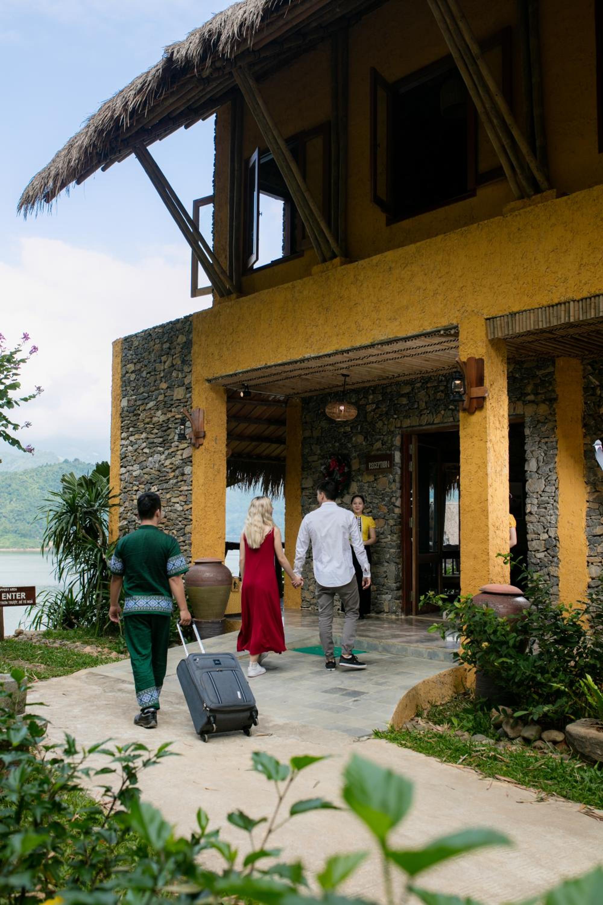 Mai Chau Hideaway Lake Resort