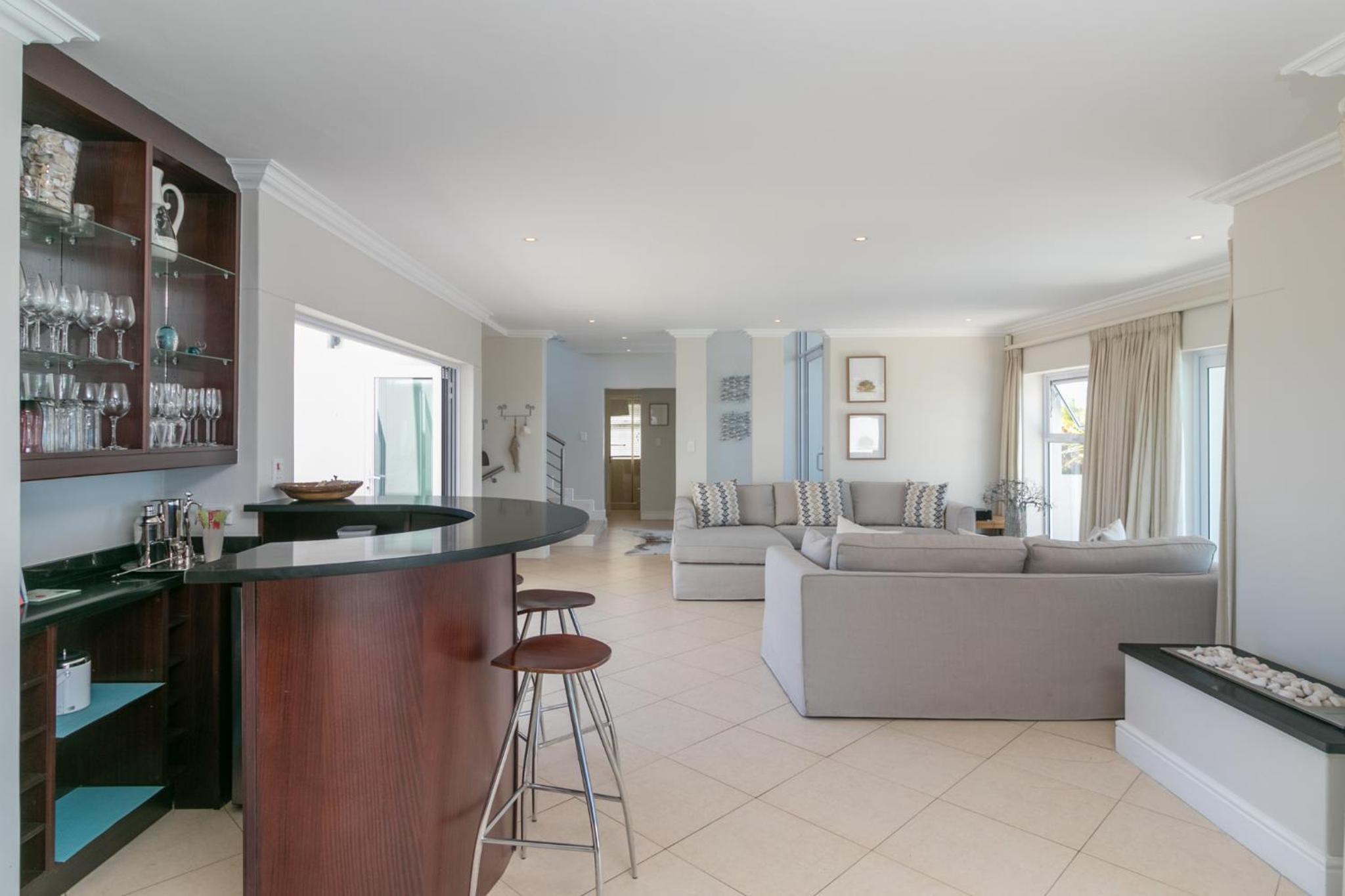 SL9 - Pezula Double Storey Luxury view 4