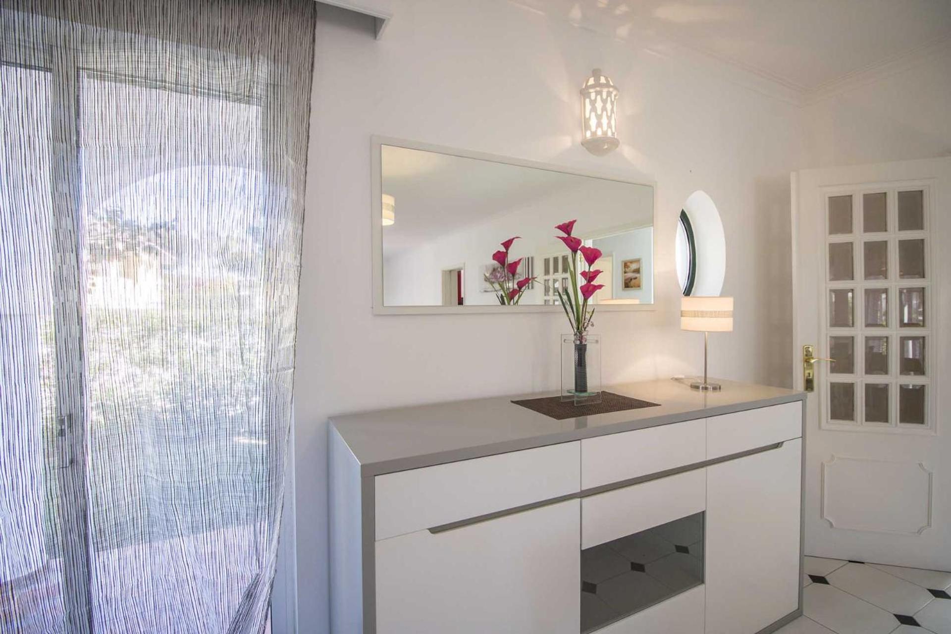 Hotel Villa Jade - Image 1