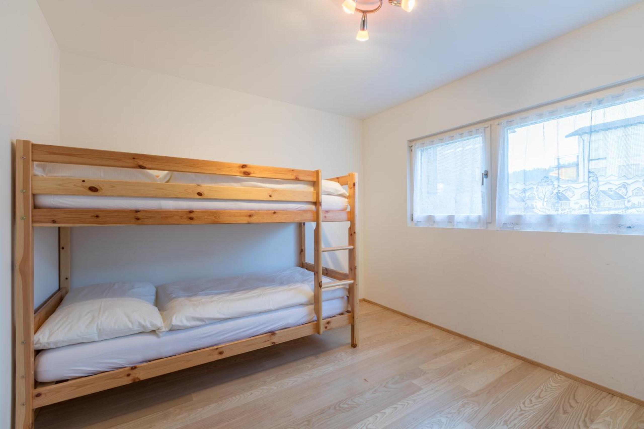 LAAX Homes - Quadris 6B view 5