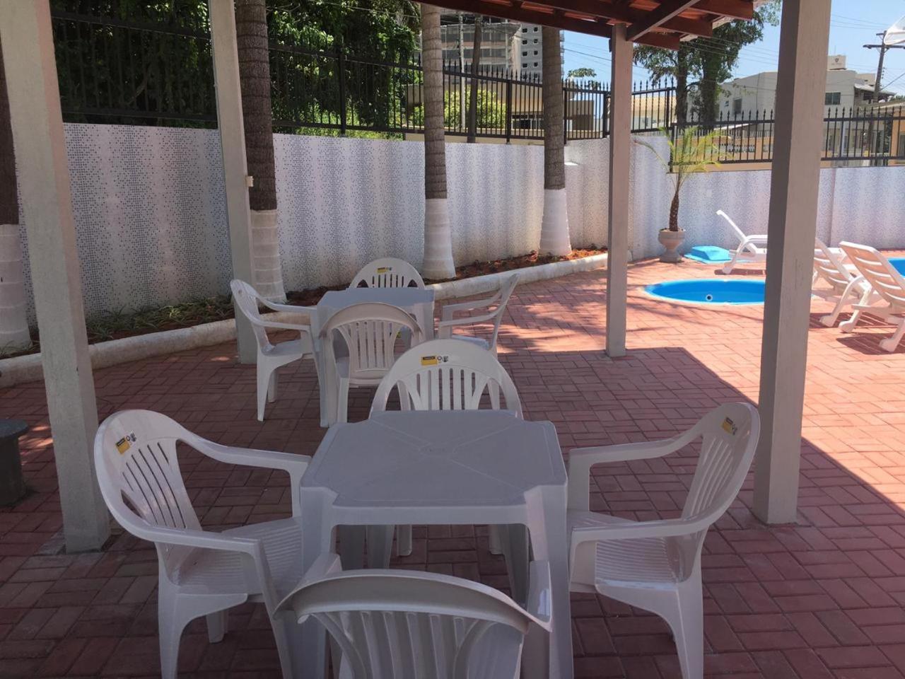 KIT 5 - Estúdio com churrasqueira piscina ar wifI vaga cozinha