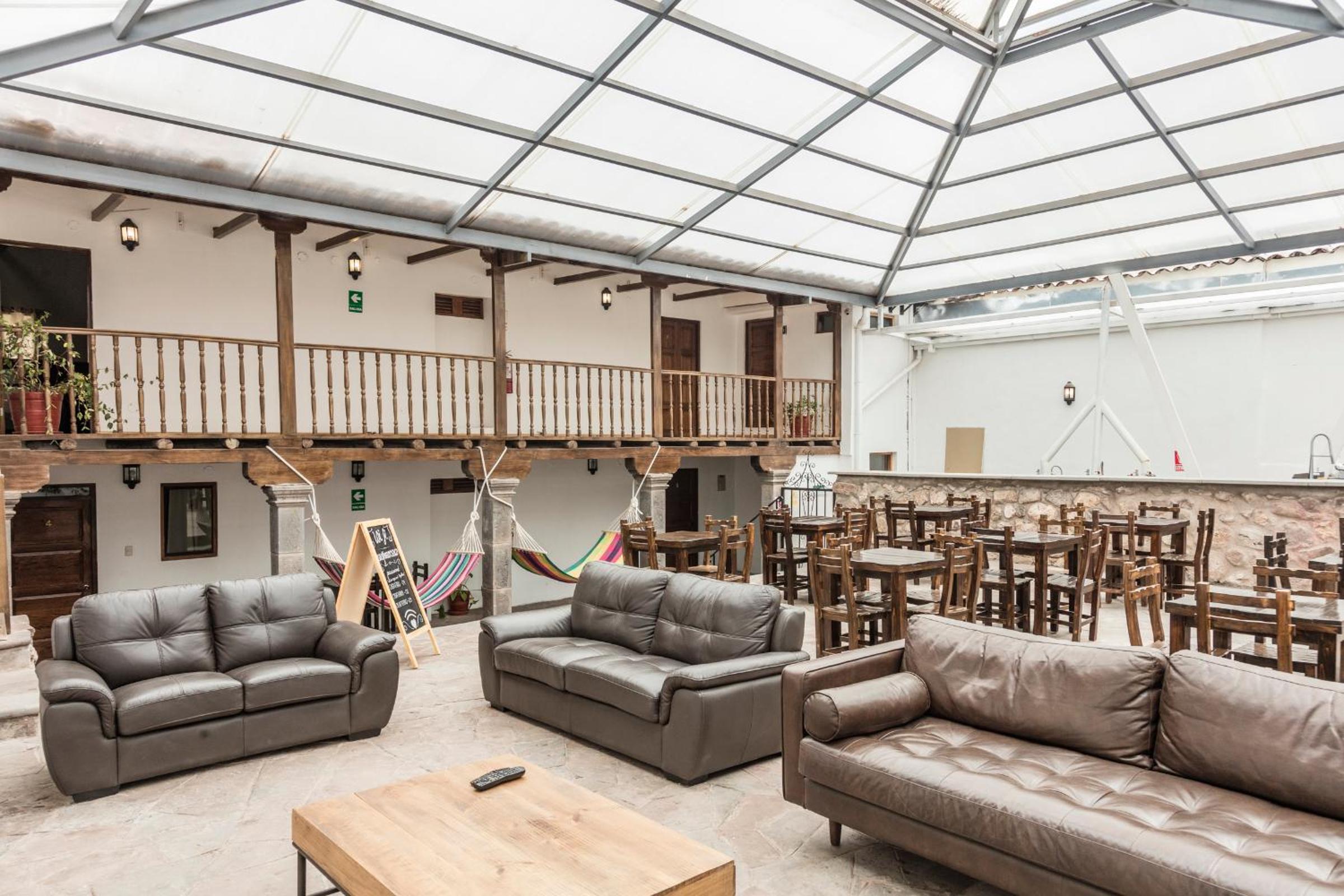 lounge