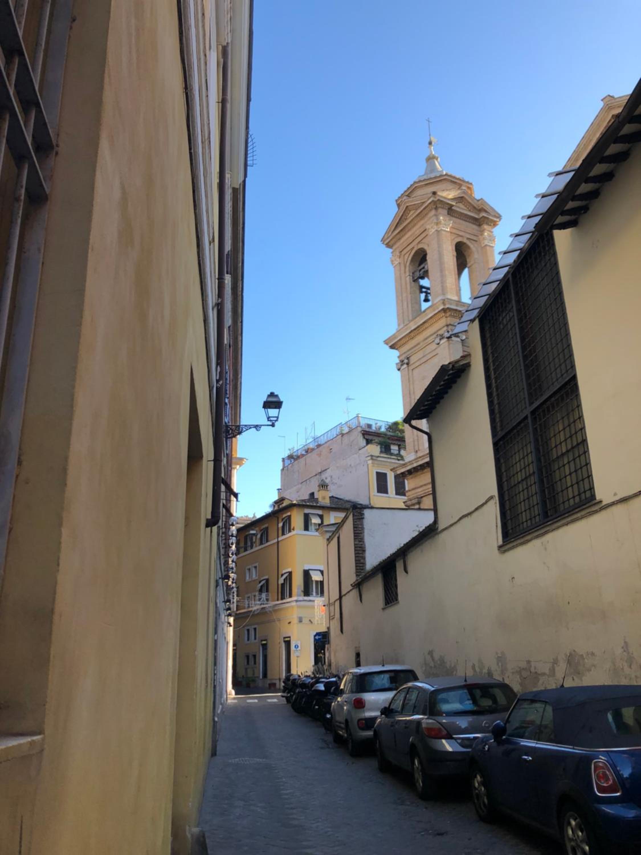 Spanish Steps 3 Bedrooms Cozy,Elegant and central