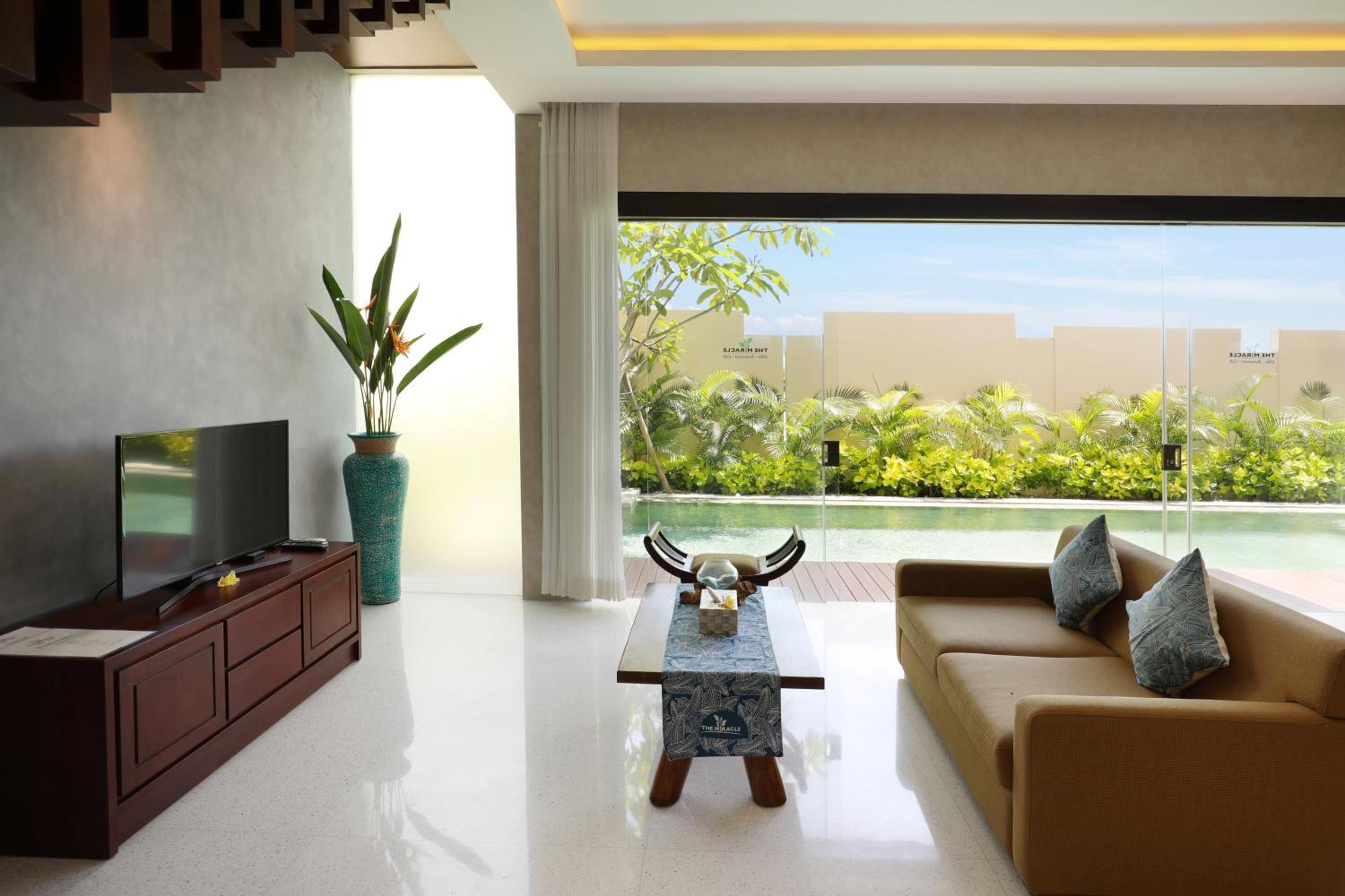 The Miracle Villa Nusa Dua