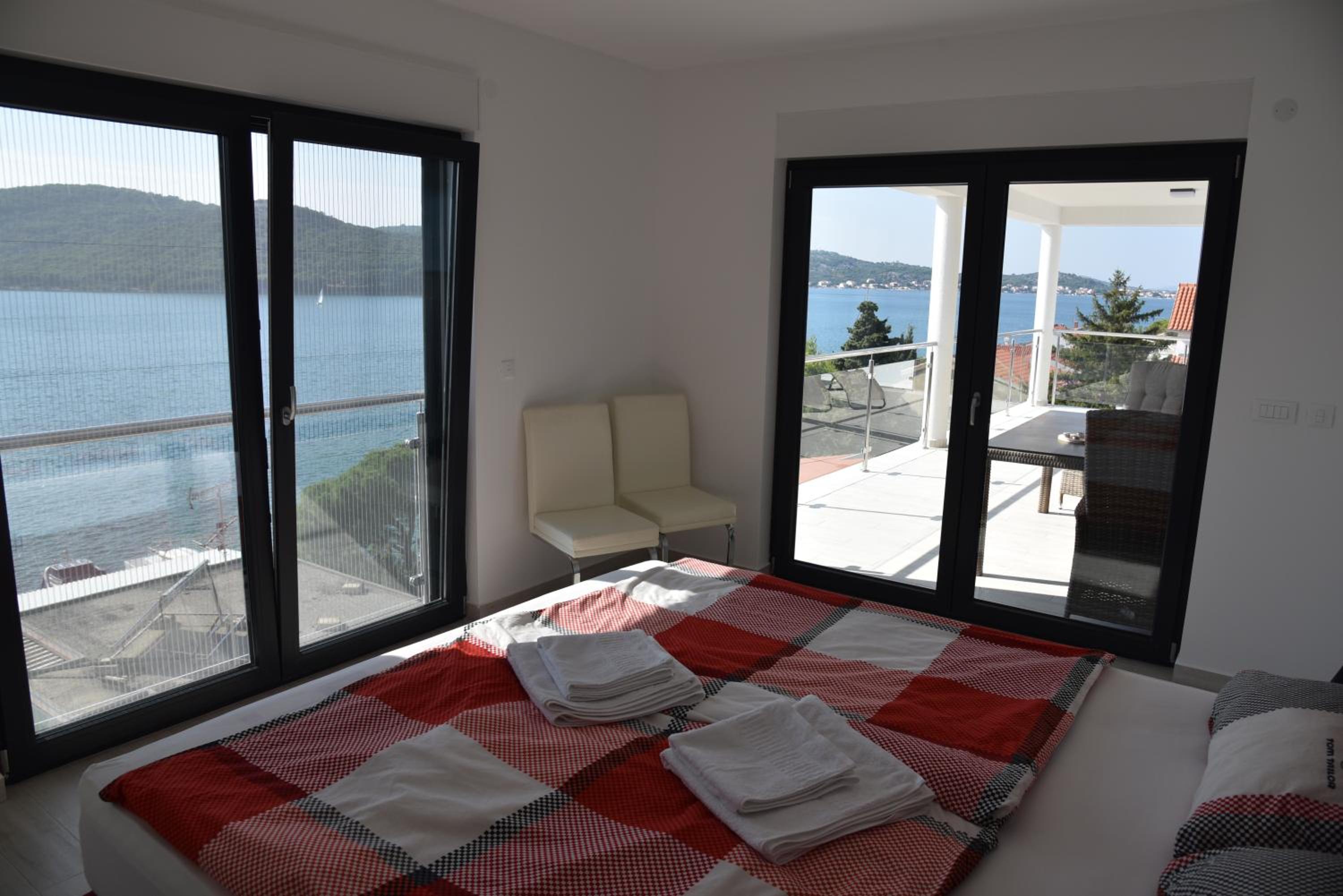 Villa Pina Tisno view 2