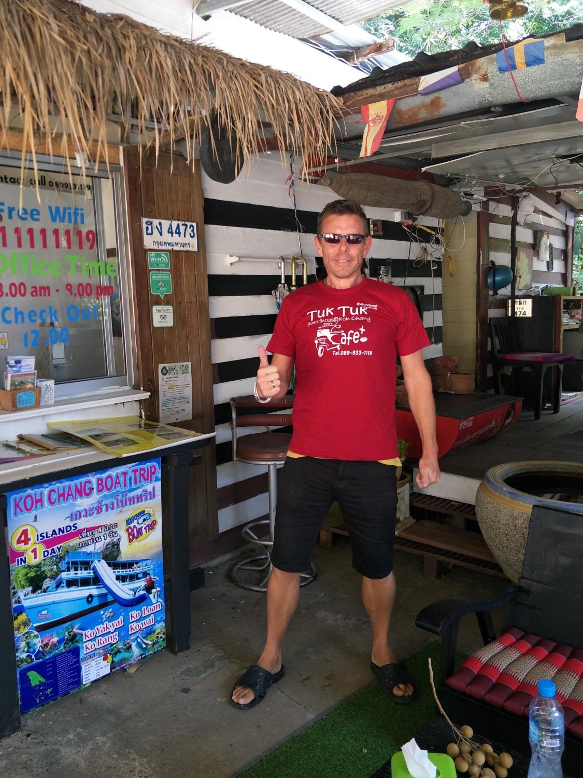 Tuk Tuk Guesthouse