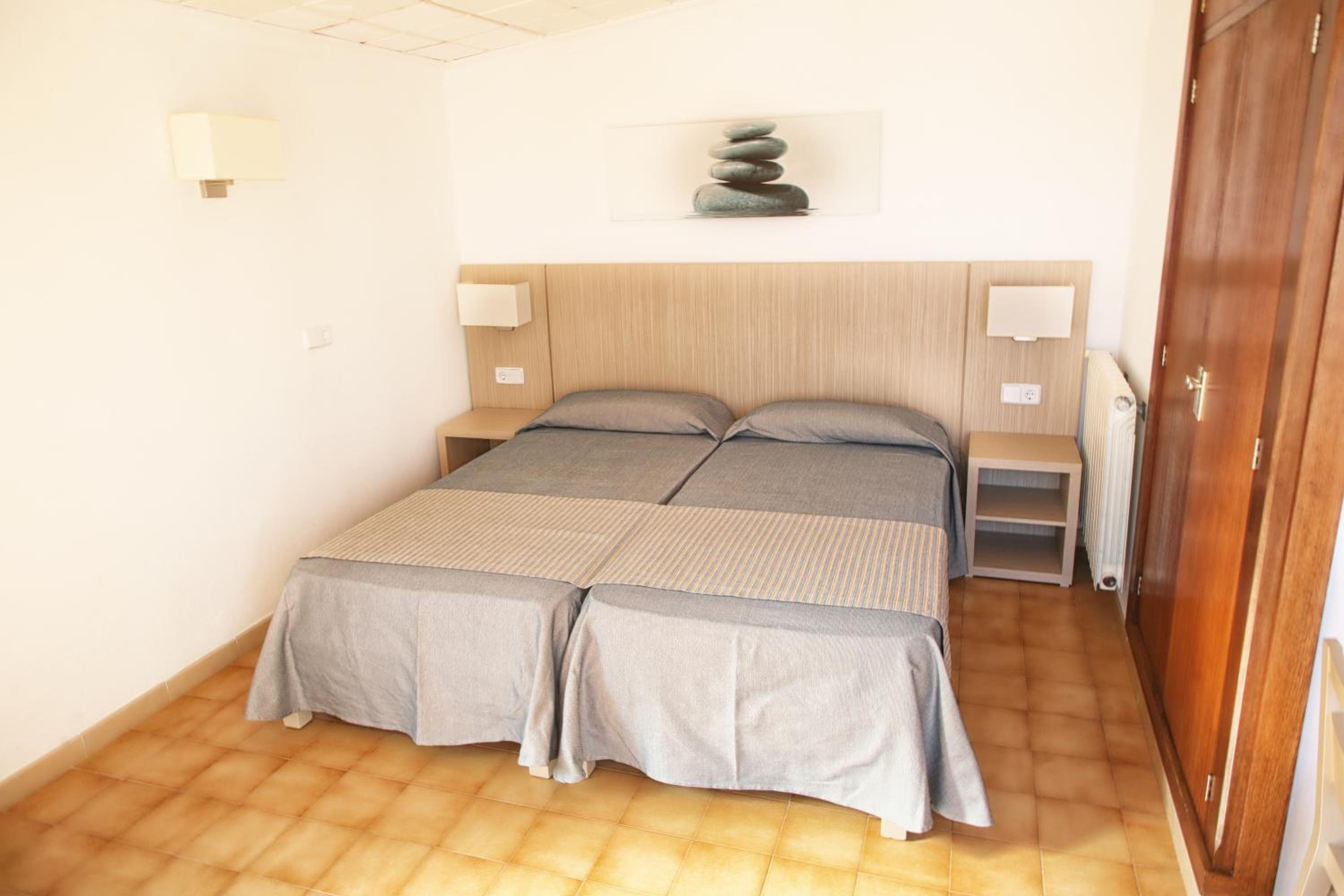 Apartamentos Cala Figuera