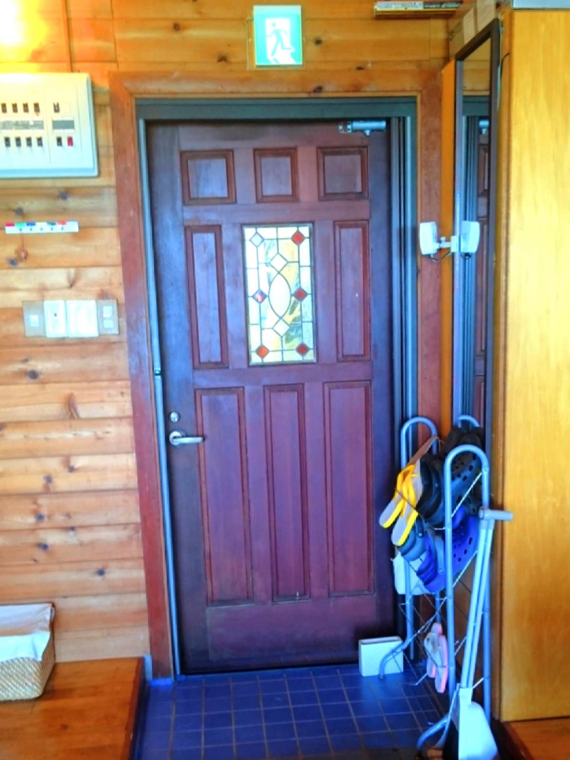 Photo 8