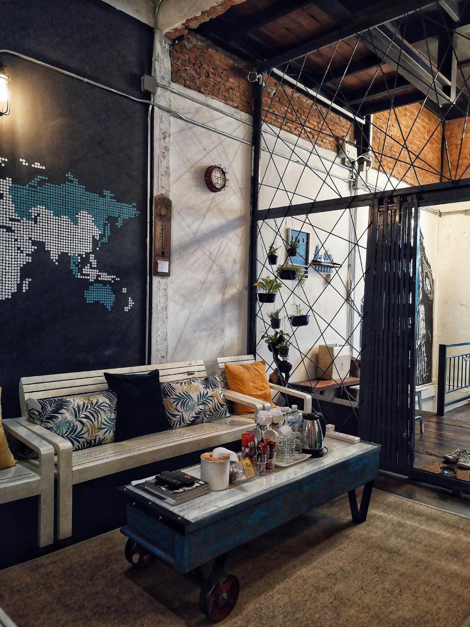 Zeds Hostel Bangkok