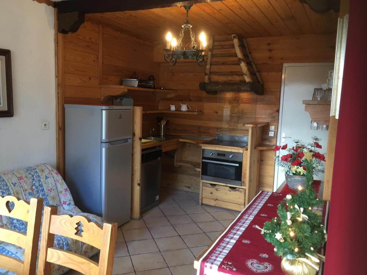 Chamonix Centre Holiday Sauna Apartment 2 view 3