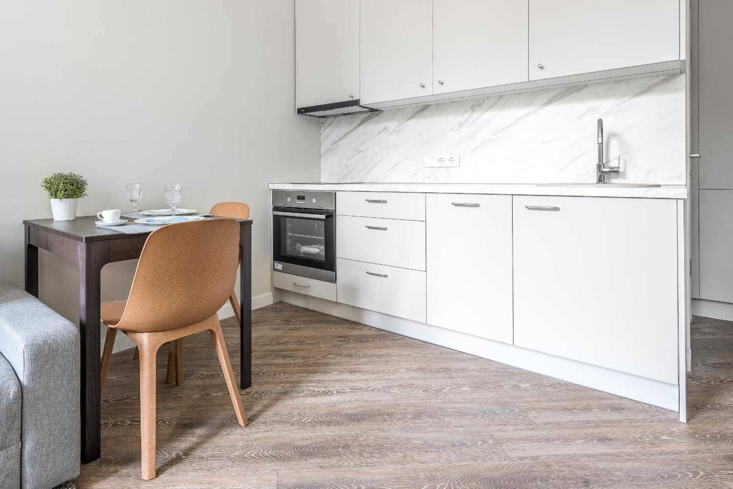 City Center apartment by URBAN RENT view 3