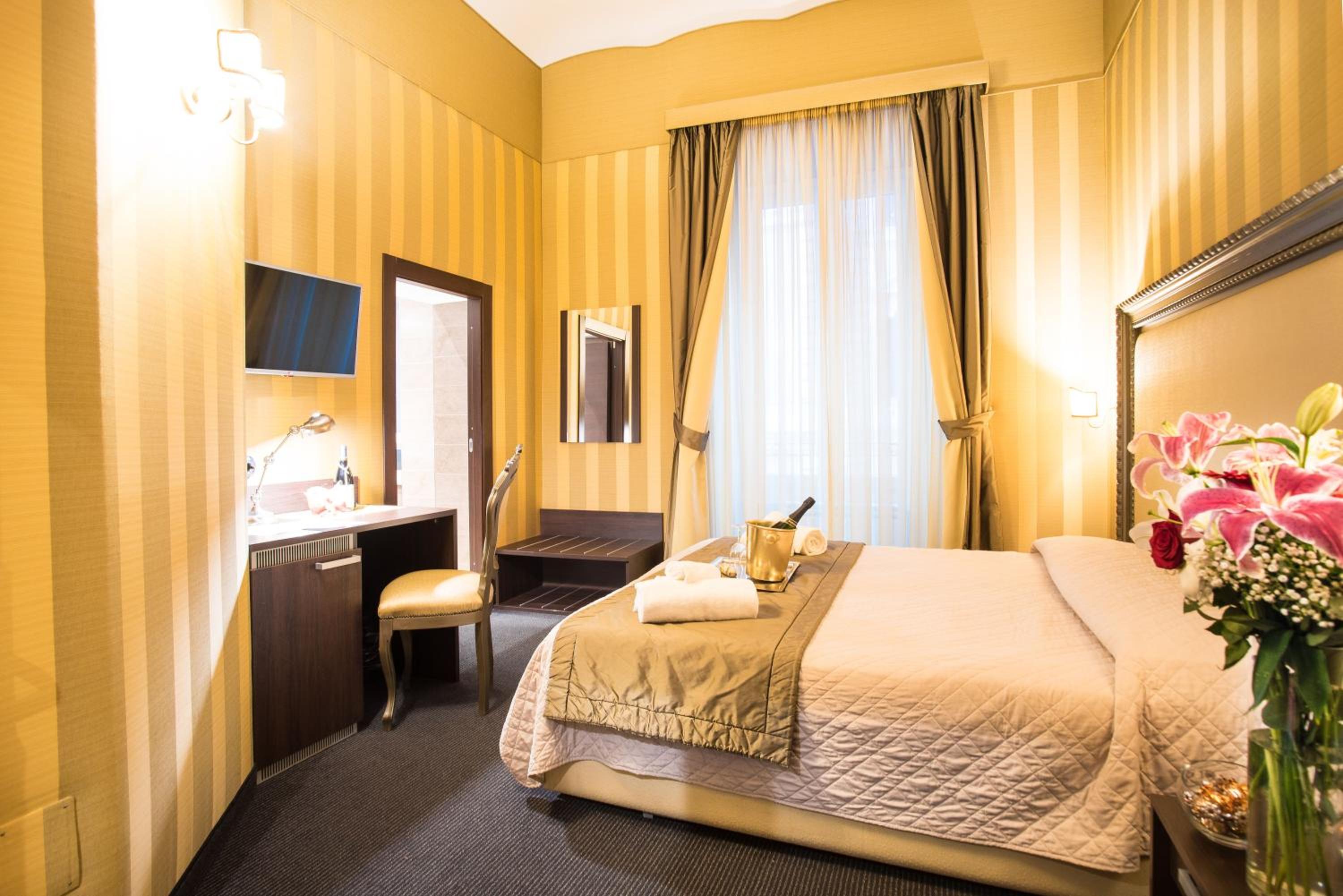 hotel room