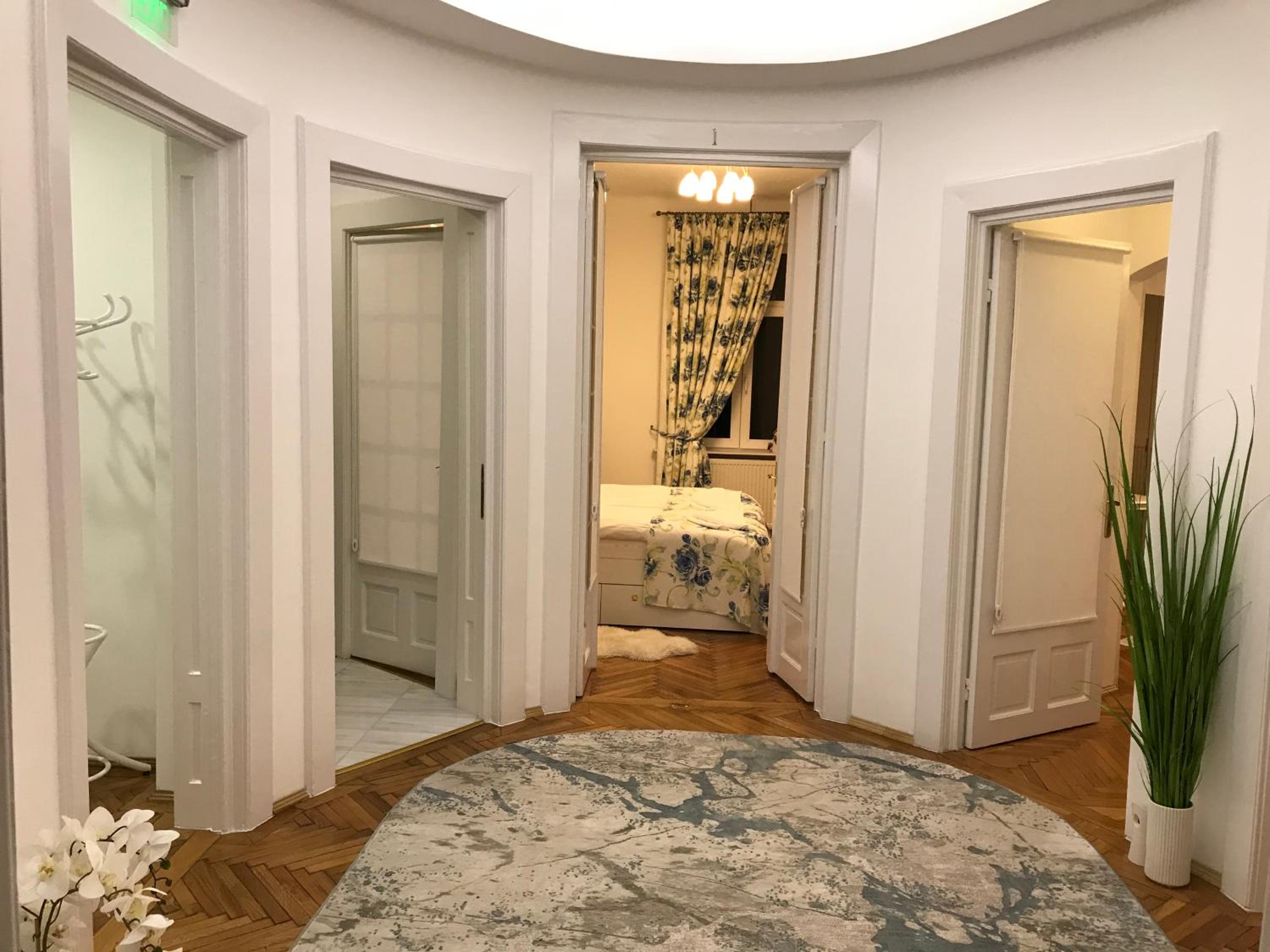 VICTORIA LUXURY APARTMENT