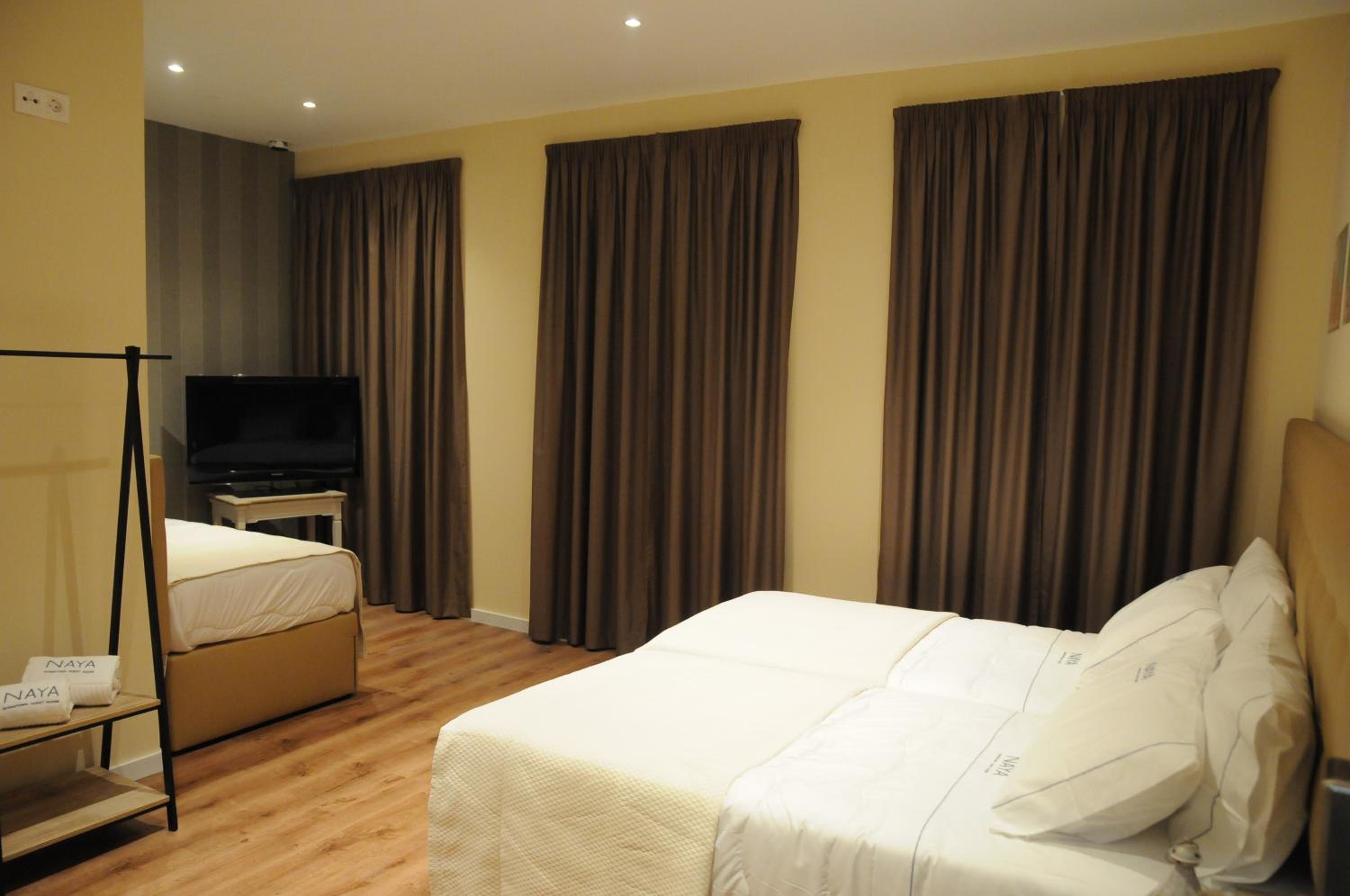 Naya-Downtown Guesthouse — photo 63