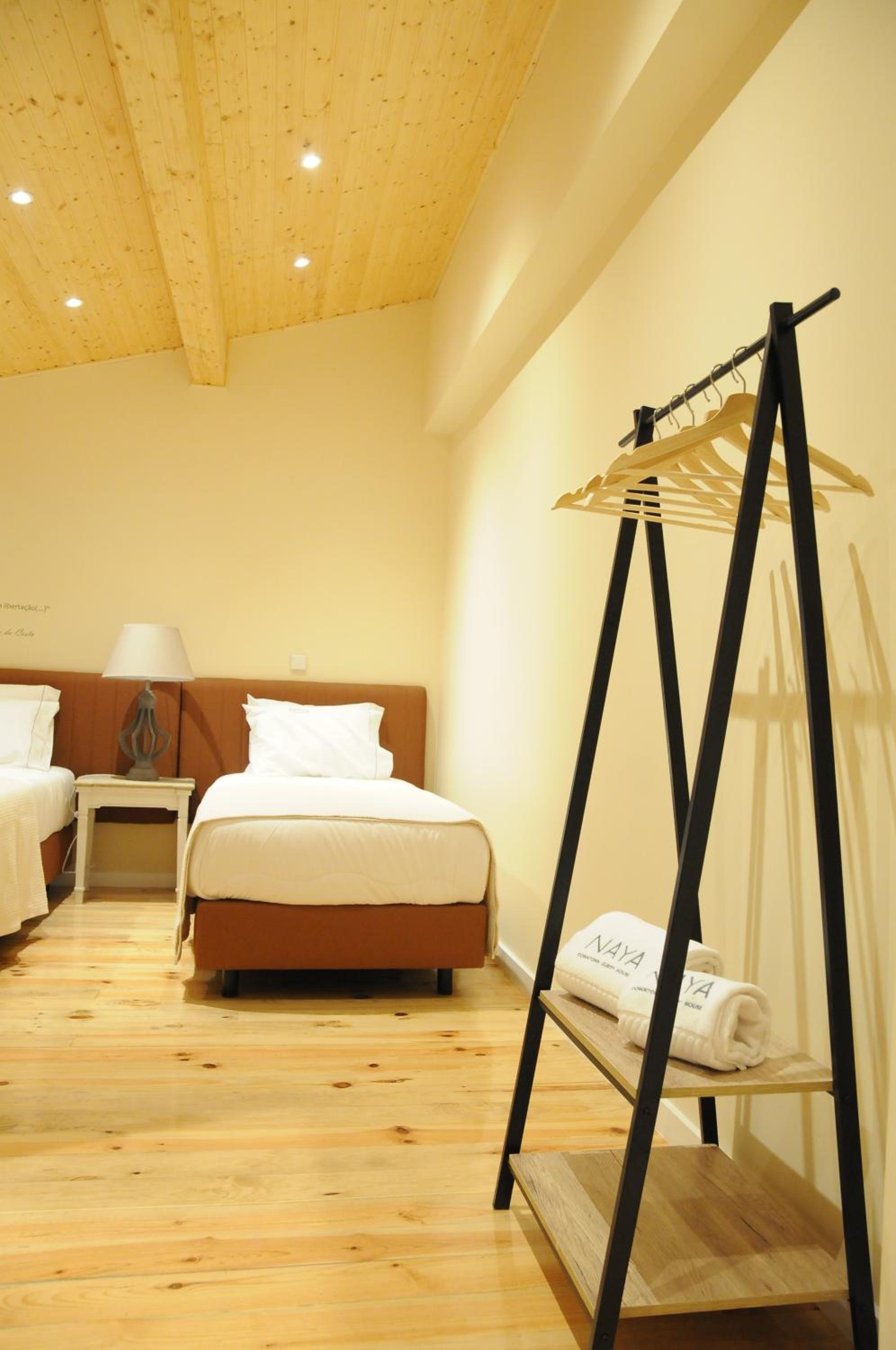 Naya-Downtown Guesthouse — photo 40