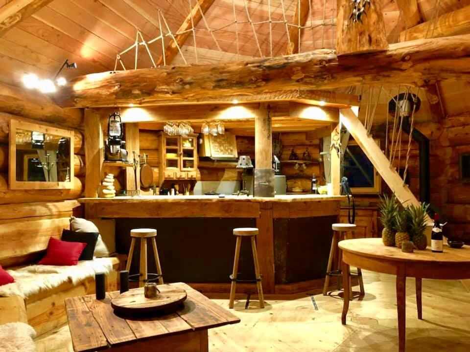Les Cabanes Du Saleve