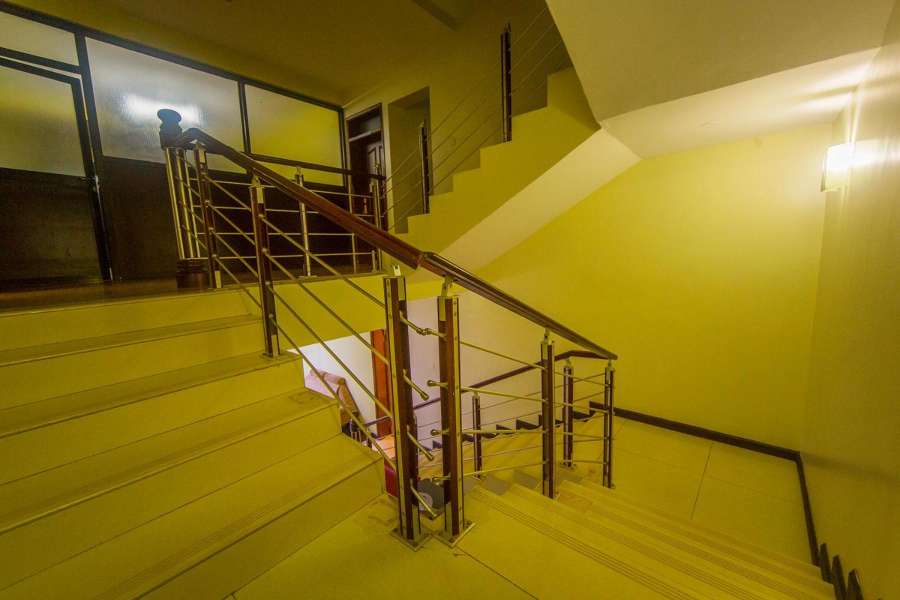 Hotel Royal Nest Entebbe