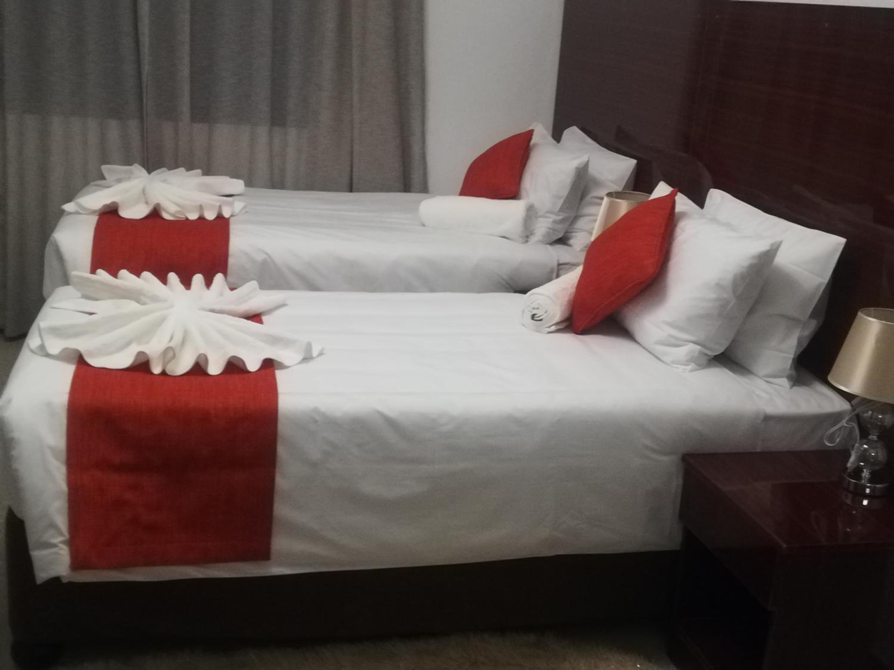 Girlie's bed and breakfast