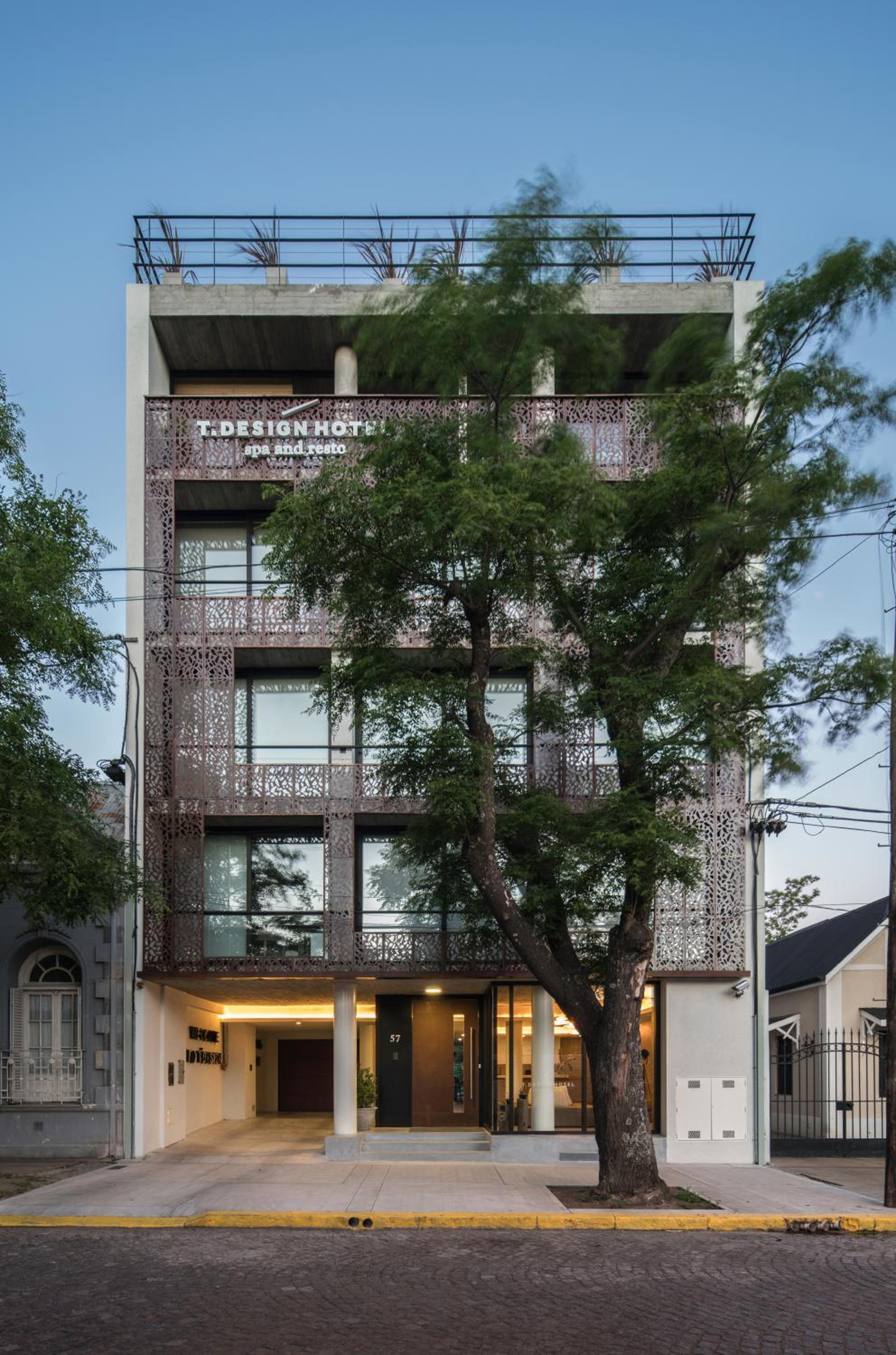 Hotel T Design Hotel Boutique - Image 1