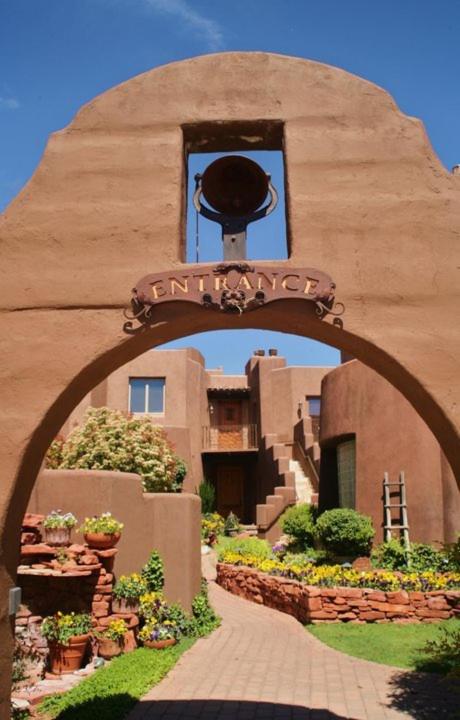 Hotel Adobe Grand Villas