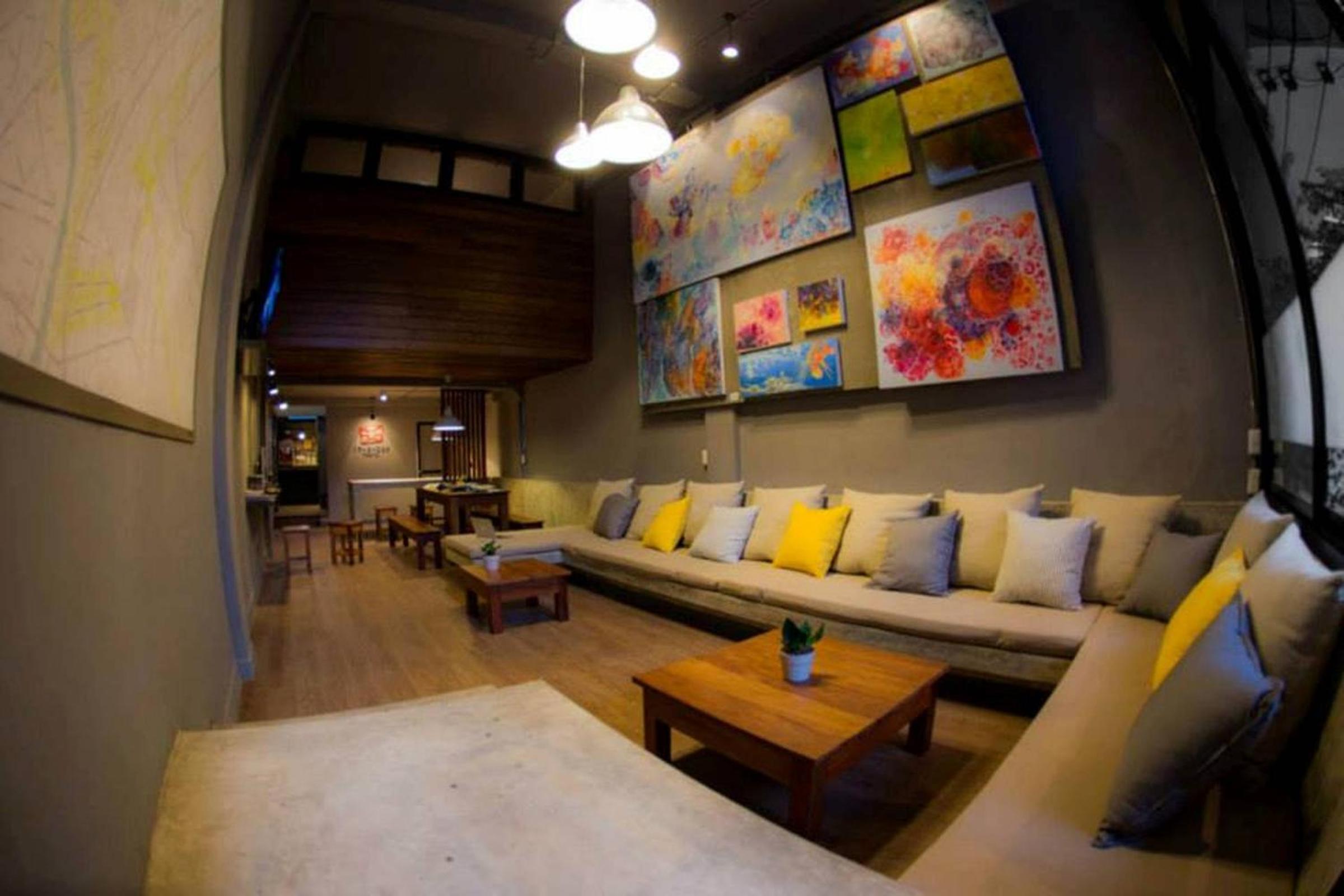 lounge