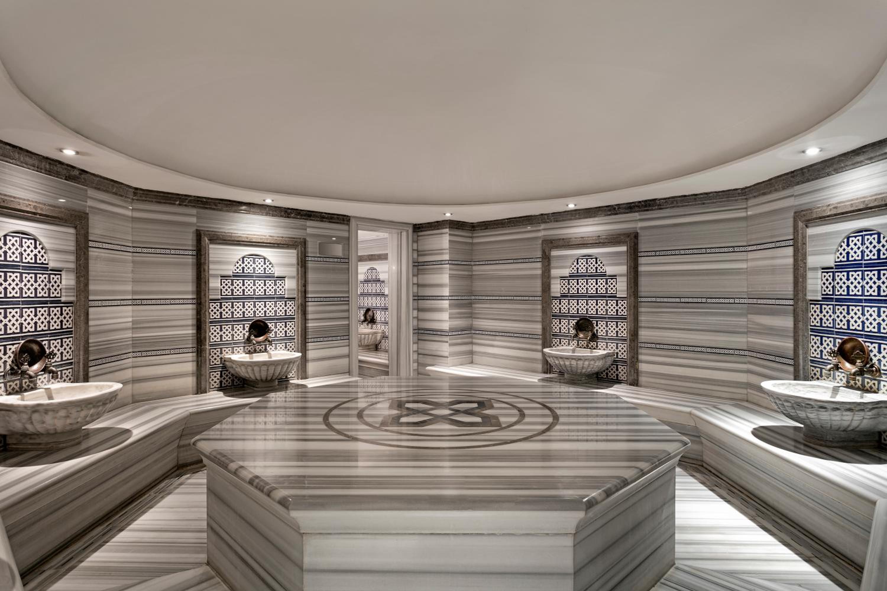Titanic Business Kartal - Image 13