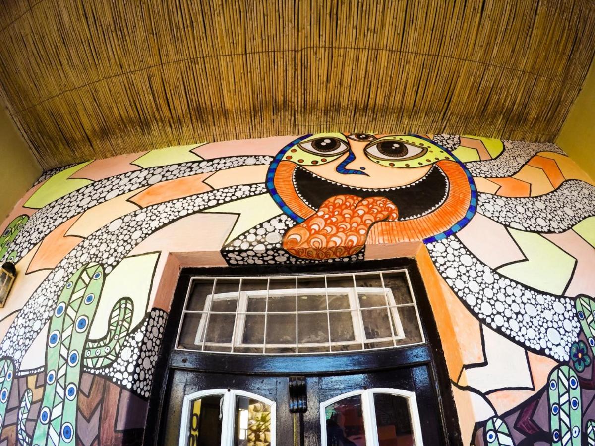 El Farolito Hostel