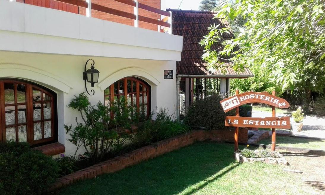 Apart Cabañas La Estancia