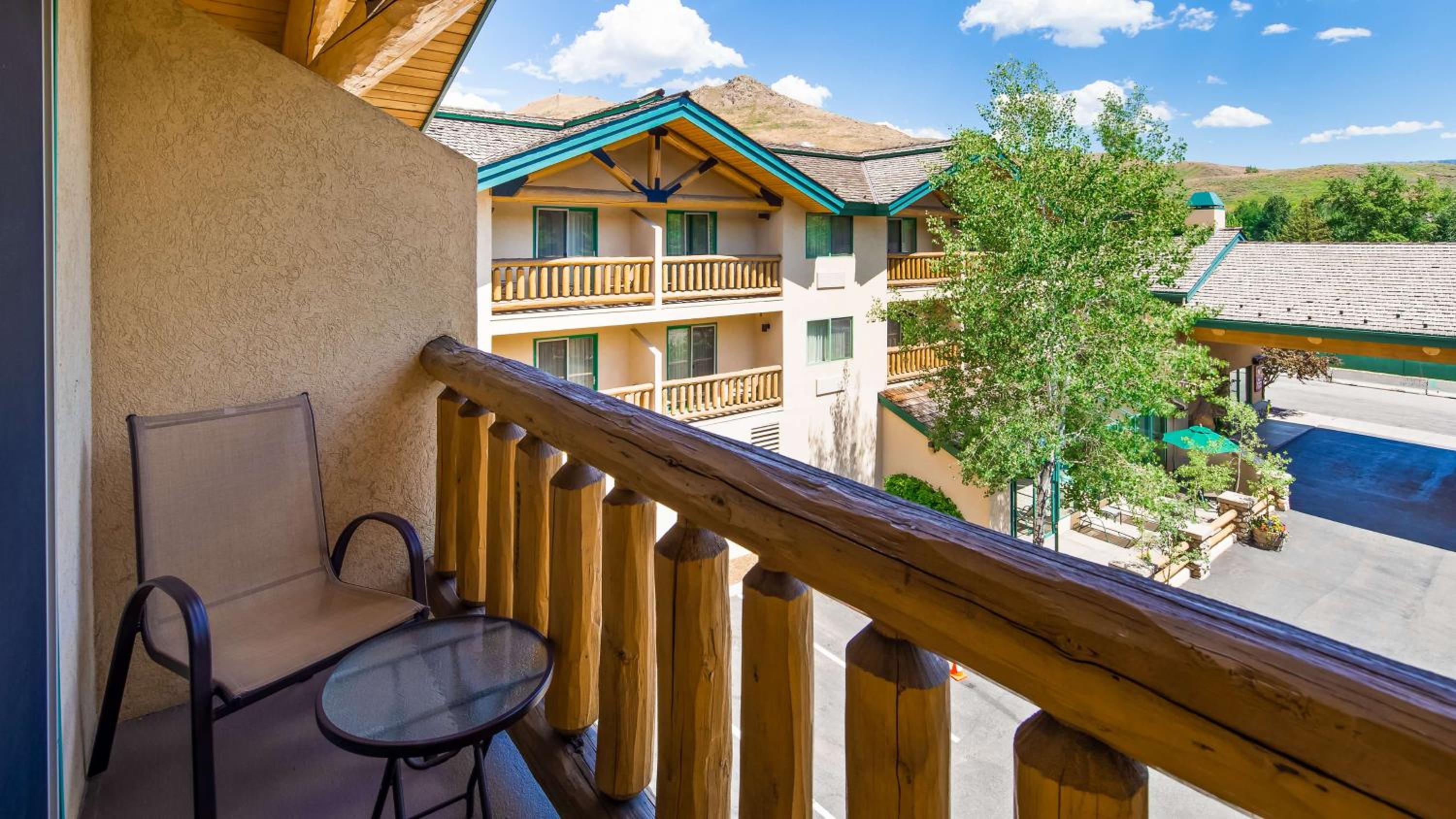 Best Western Plus Kentwood Lodge - Property Image 65