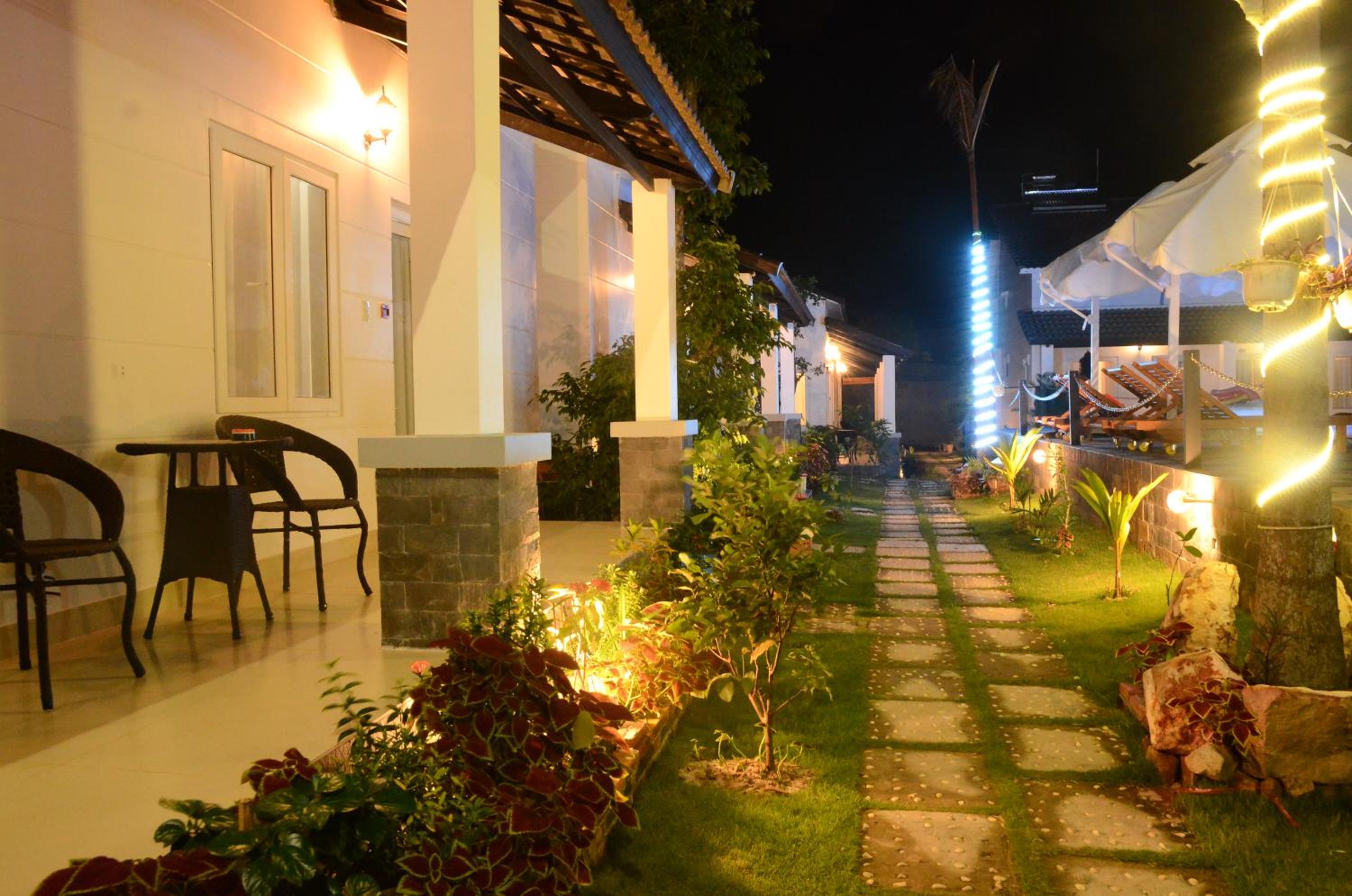 Anna Nguyễn Bungalow