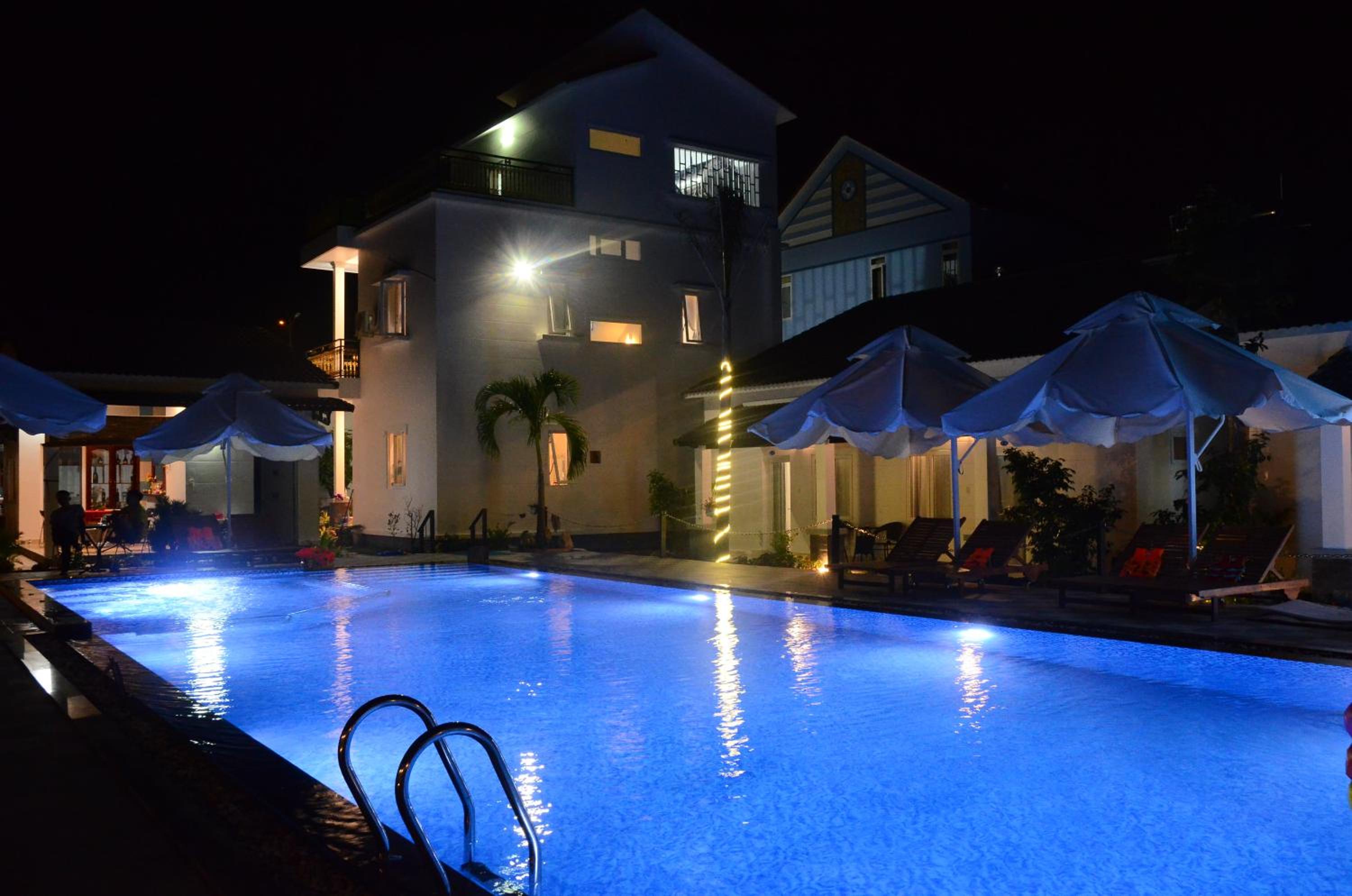 Anna Nguyễn Bungalow