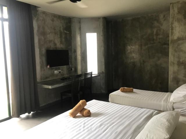 LE LODGE MANSION