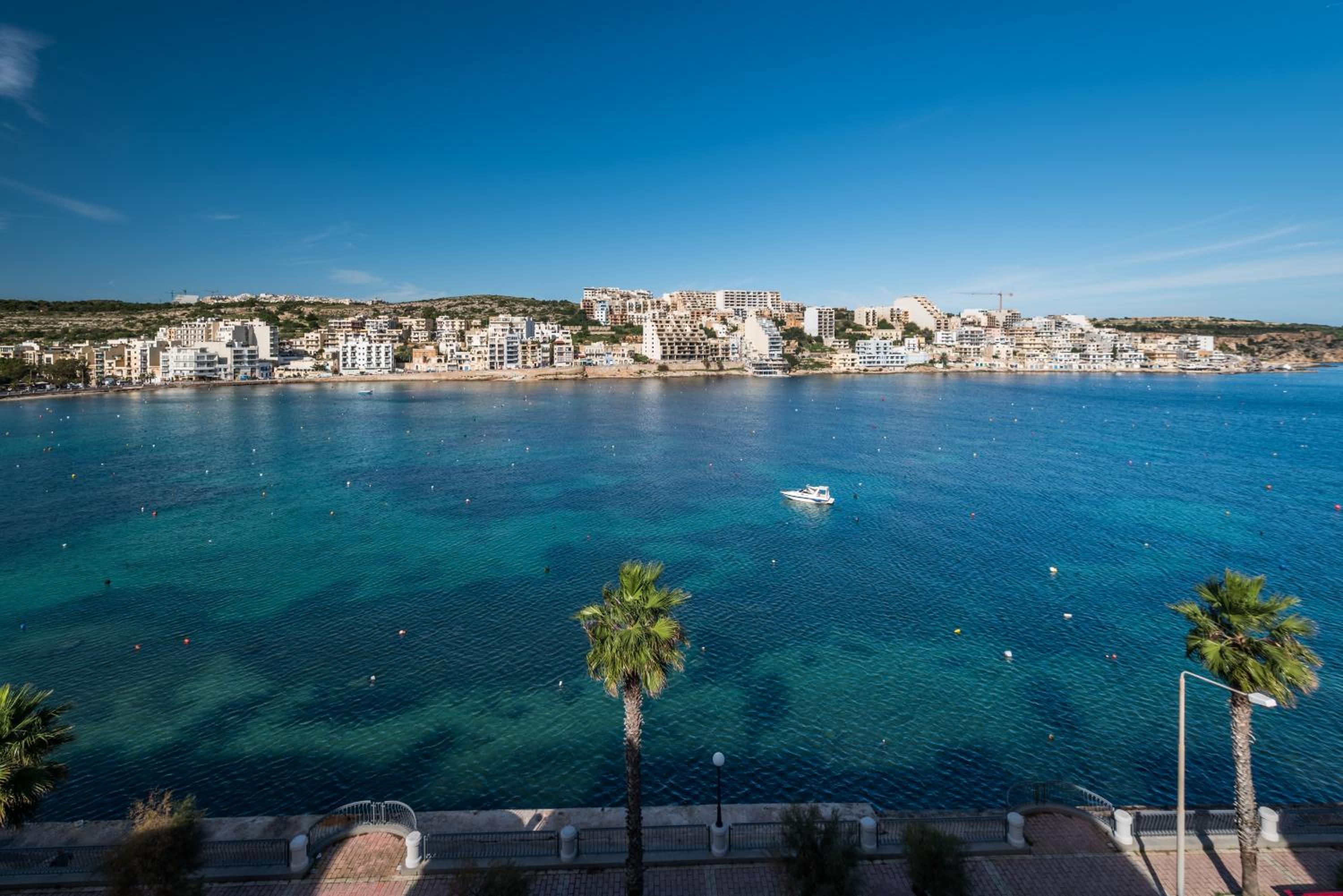 Blue Harbour Seafront 3 bedroom apartment, with spectacular sea views from terrace - by Getawaysmalta — photo 2