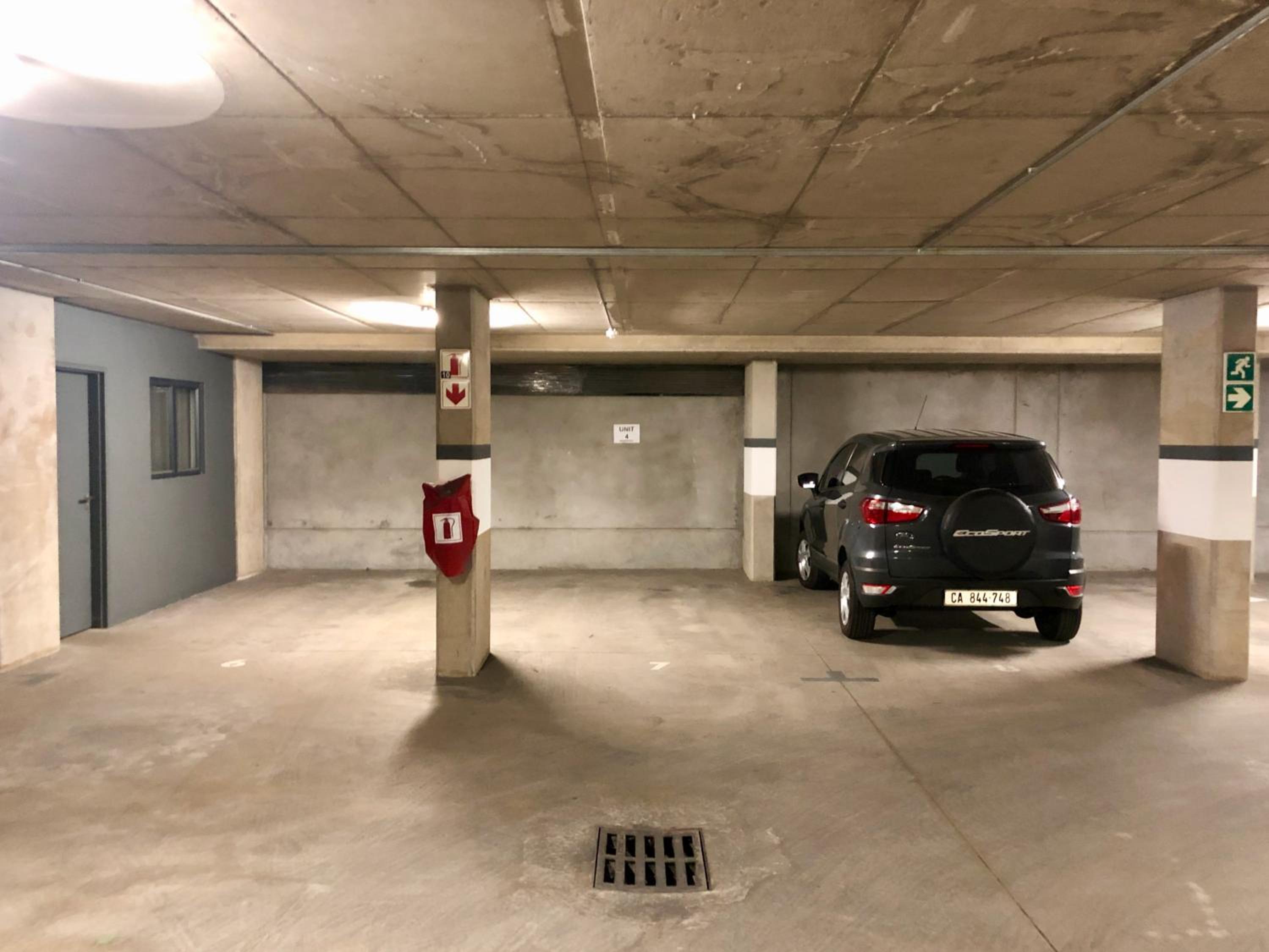 Urban luxury in the East Precinct view 3