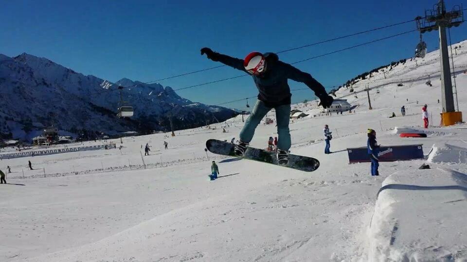 Photo 10