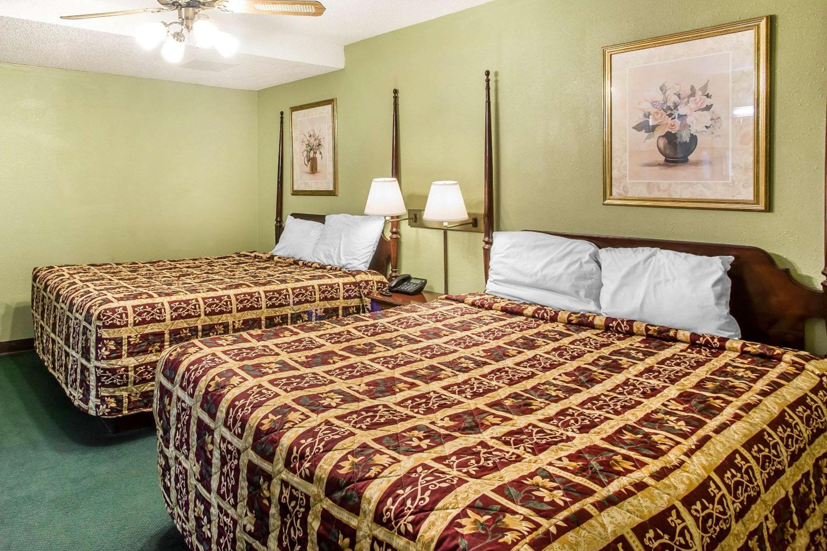 Smyrna Vacations - Rodeway Inn Suites - Property Image 5