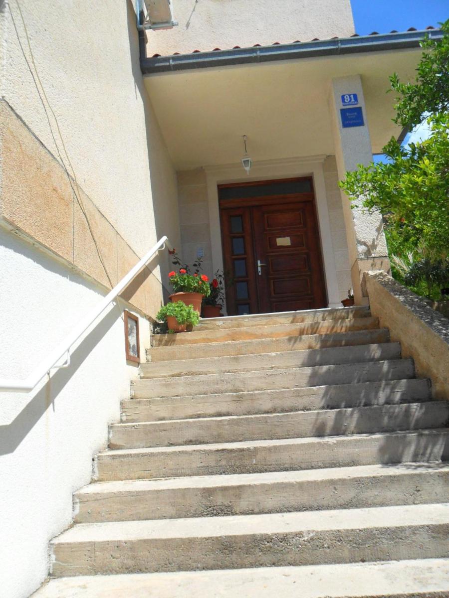 Photo 48