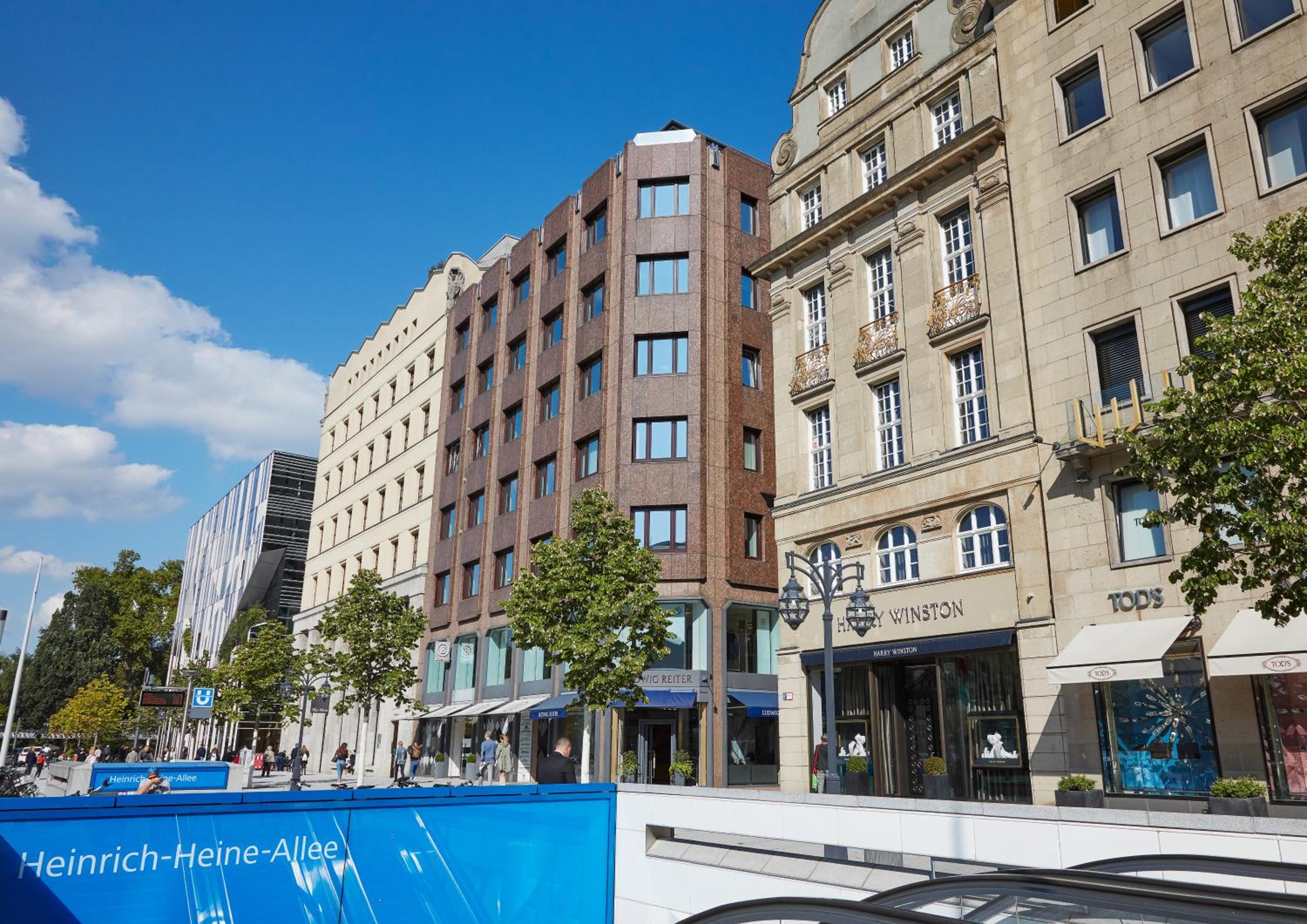 Hotel Living Hotel Düsseldorf - Image 1