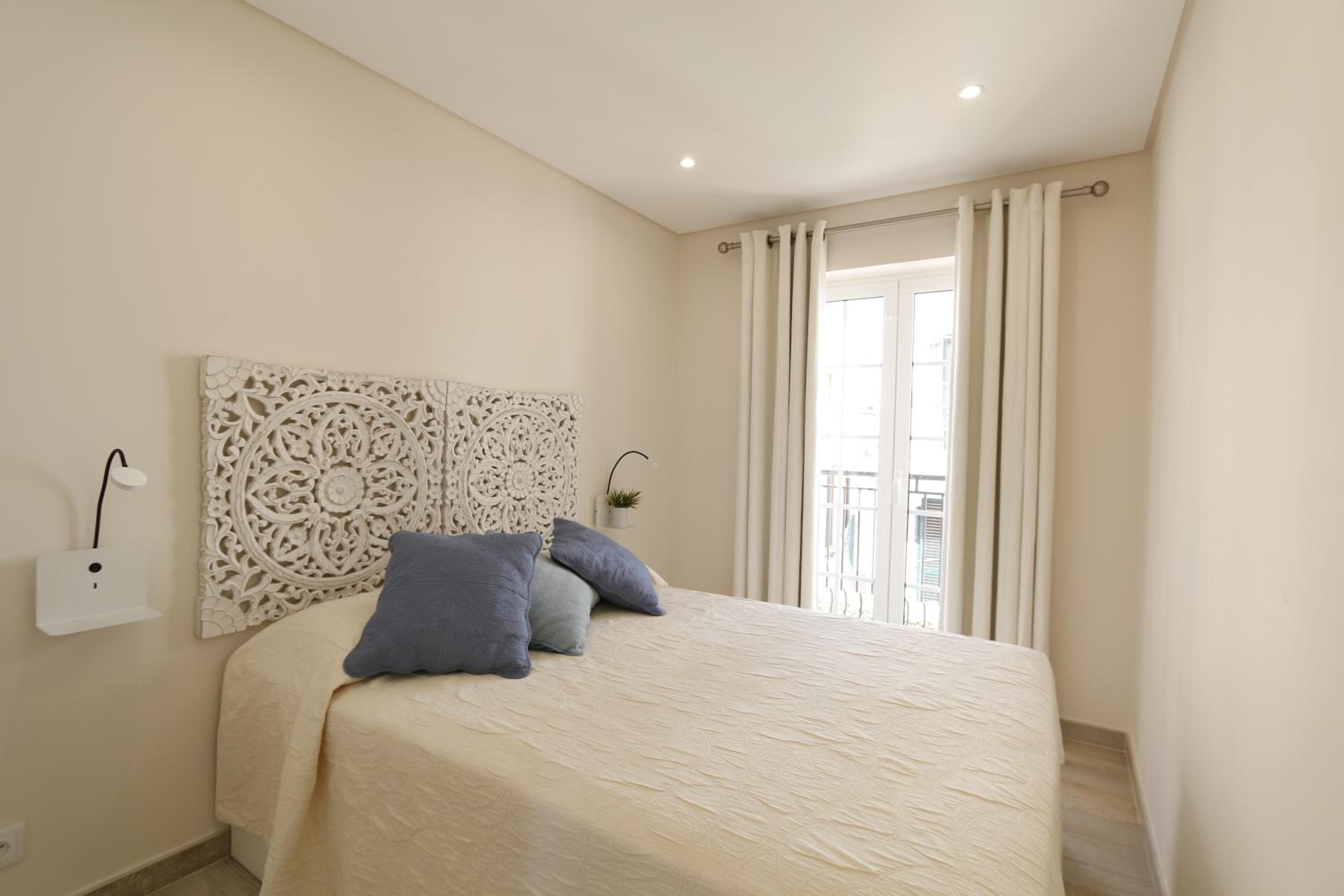 Photo 77
