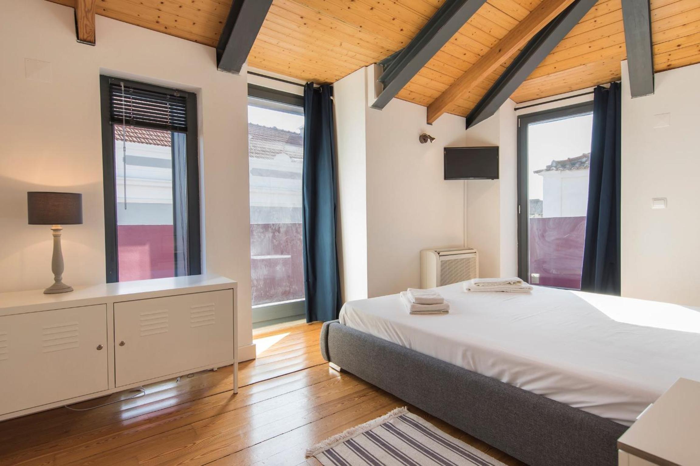 Bairro Alto Flat Balcony Views by LovelyStay photo 2
