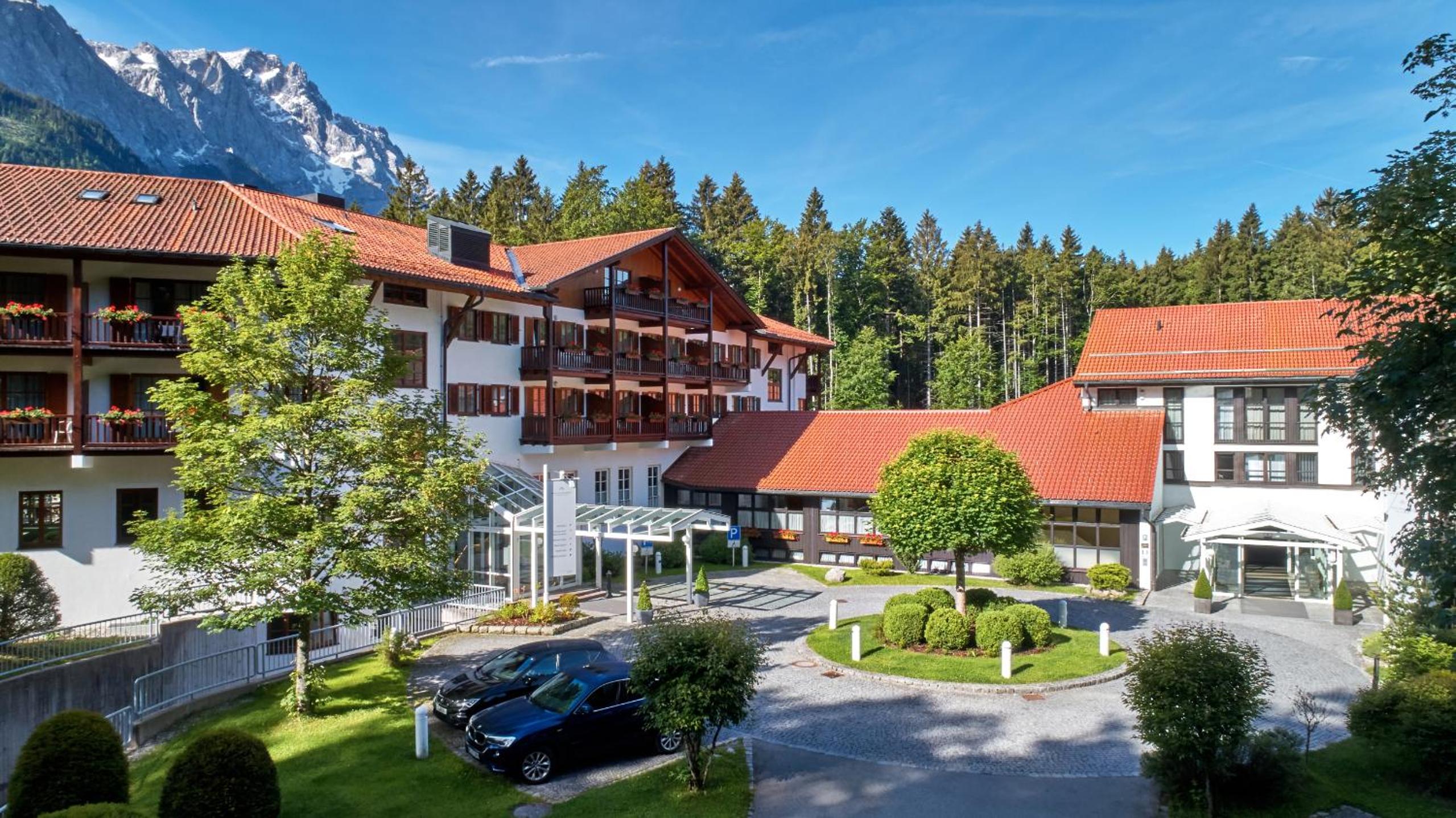 Hotel am Badersee - Image 1